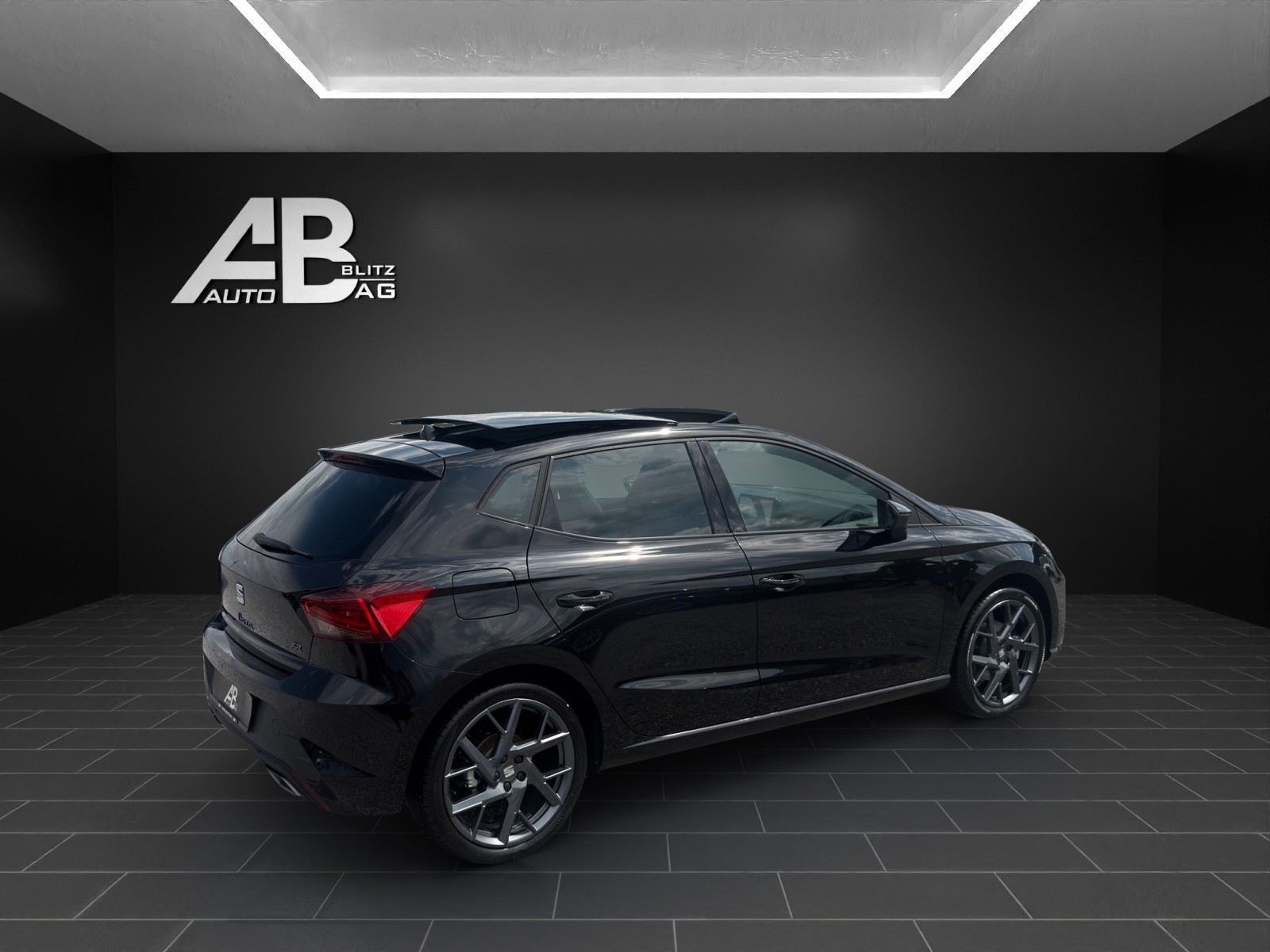SEAT Ibiza 1.5 EcoTSI FR DSG mit 150 PS * Panoramadach *-image-4
