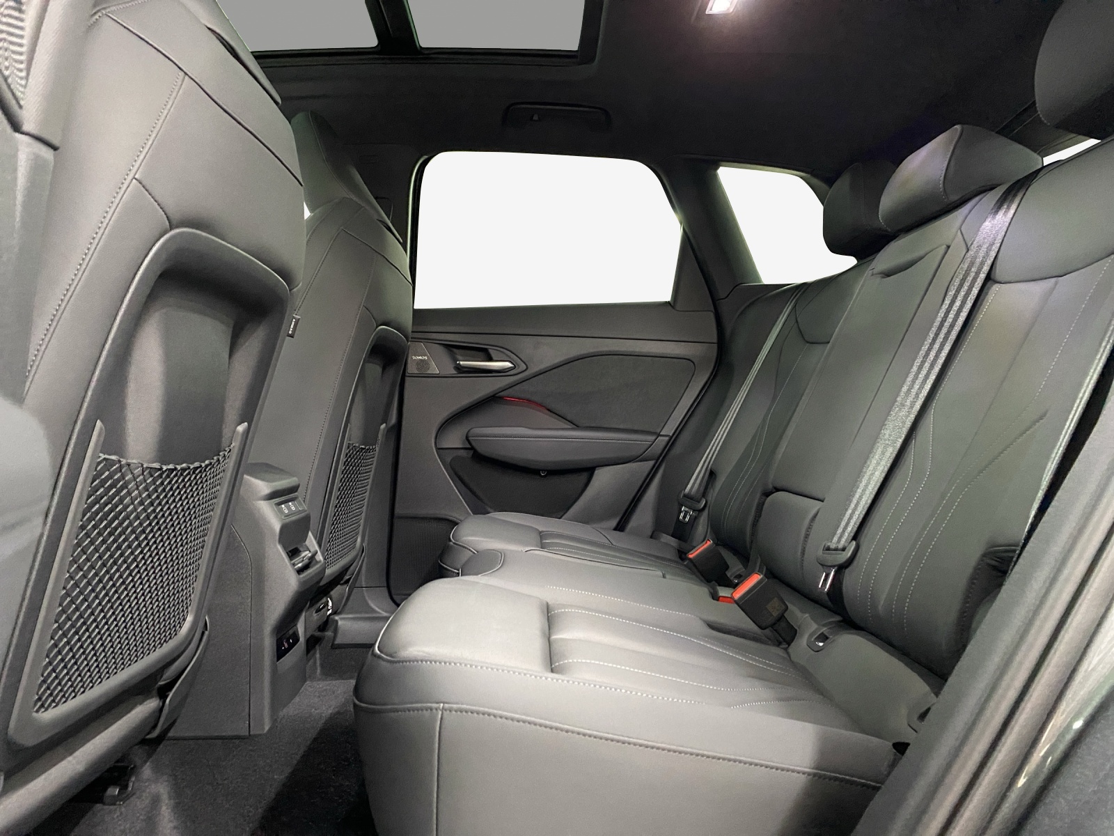 AUDI Q3 SUV TFSI quattro 195 kW S tronic-image-11
