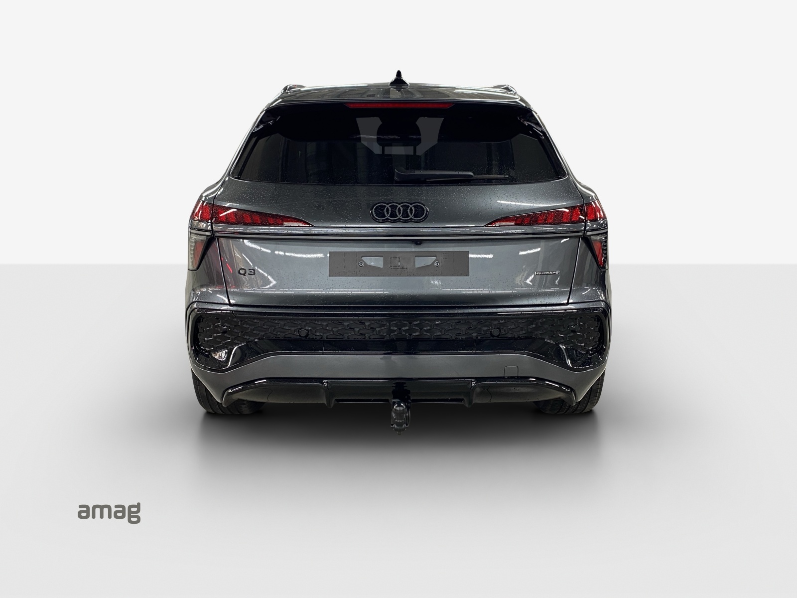 AUDI Q3 SUV TFSI quattro 195 kW S tronic-image-3