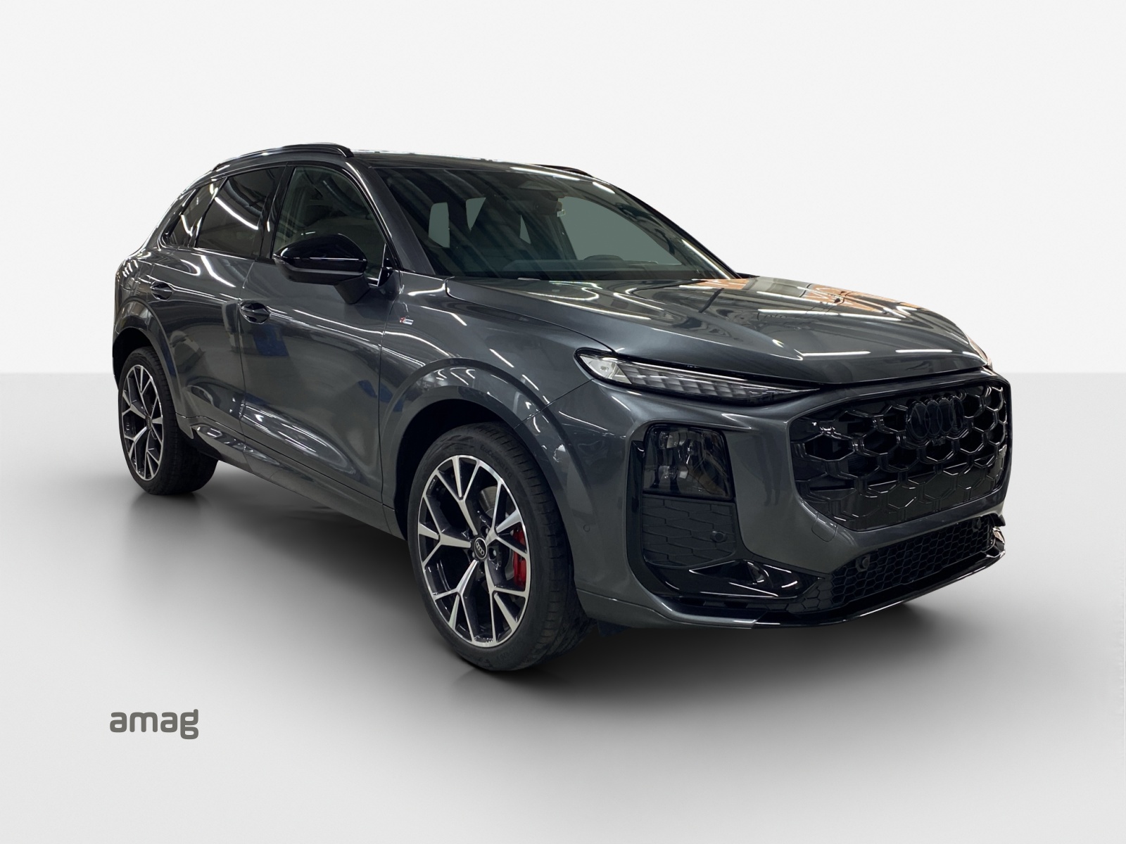 AUDI Q3 SUV TFSI quattro 195 kW S tronic-image-5