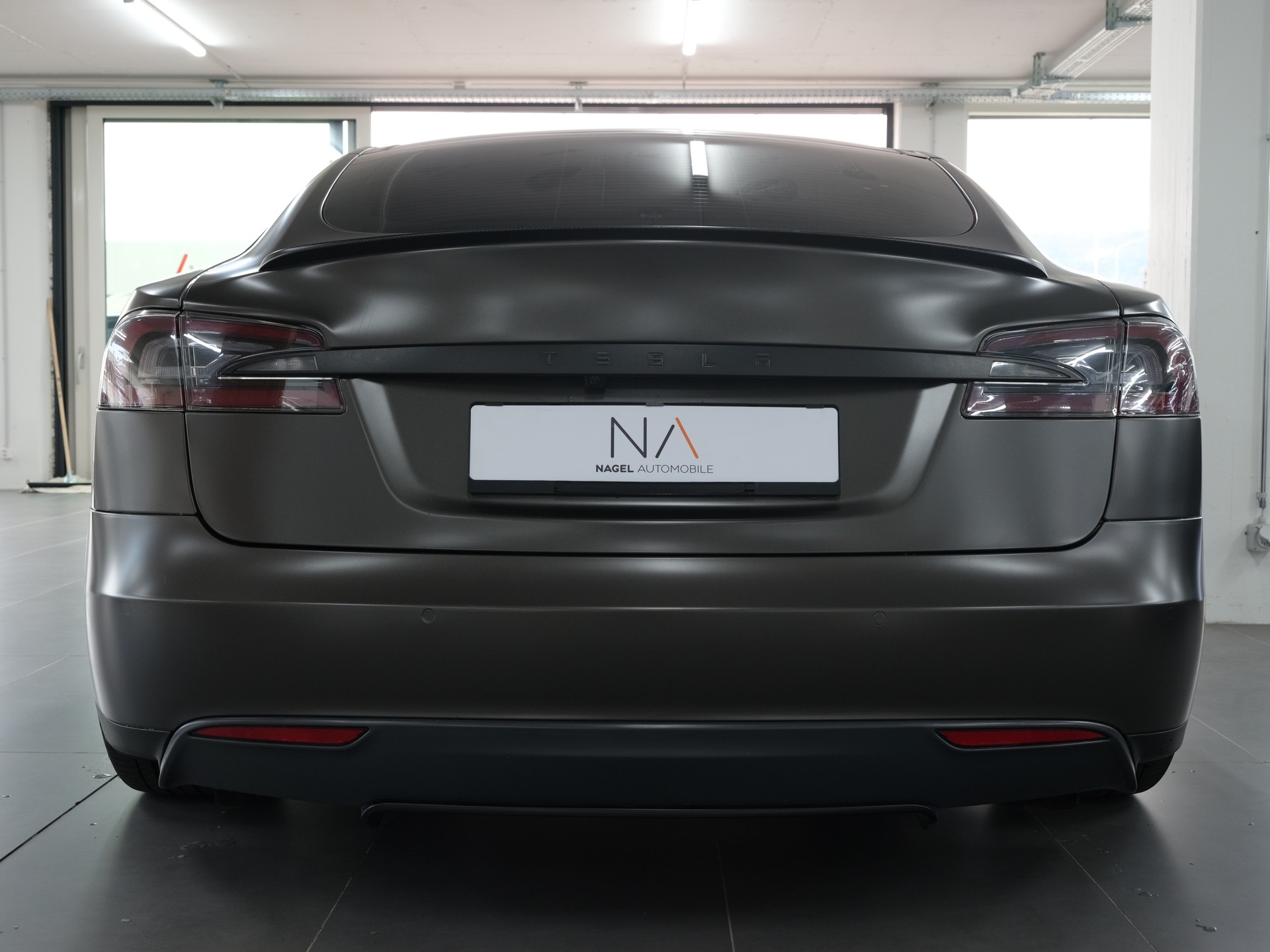TESLA Model S 85 D Performance *BBS Felgen* *Head Up Display*-showroom-element-3