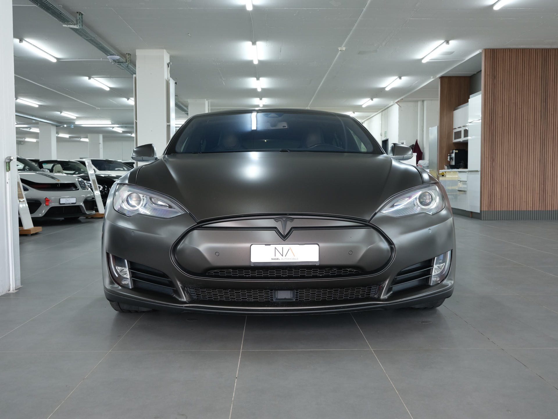 TESLA Model S 85 D Performance *BBS Felgen* *Head Up Display*-image-9