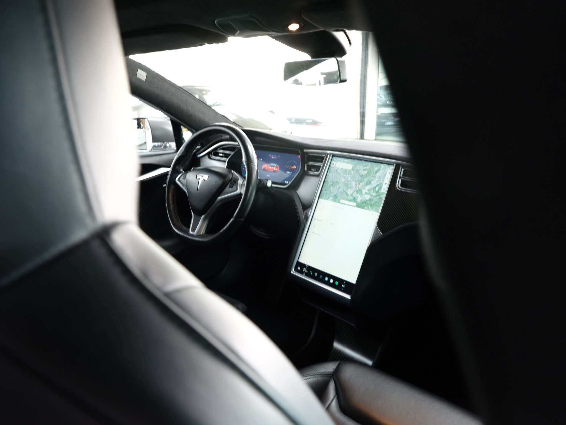 TESLA Model S 85 D Performance *BBS Felgen* *Head Up Display*-image-28