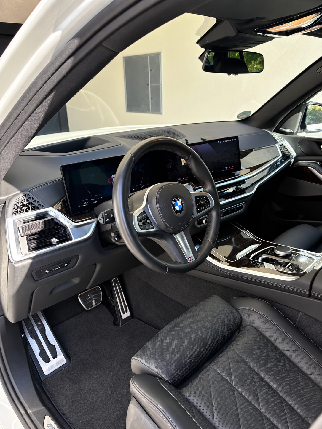 BMW 30d xDrive SAG-image-3