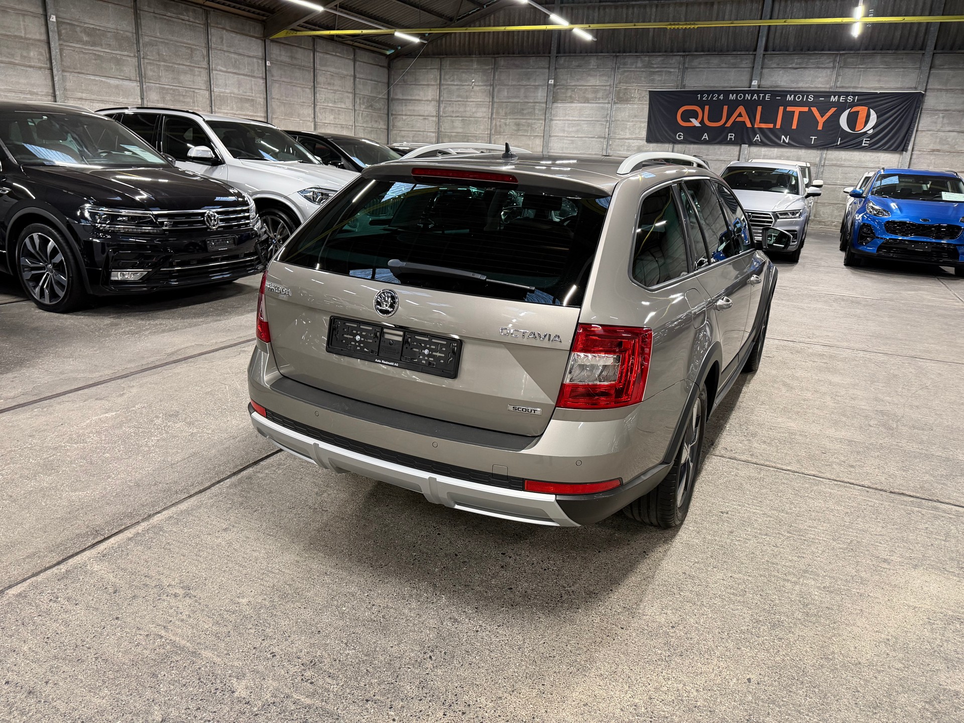 SKODA Octavia Combi 1.8 TSI Scout 4x4 DSG-image-4