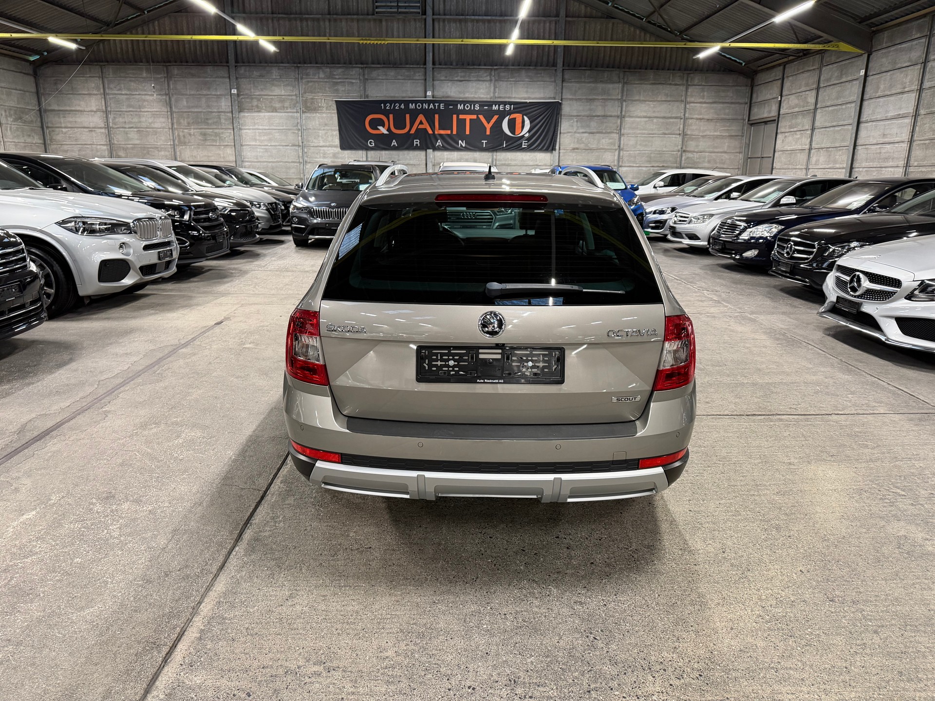 SKODA Octavia Combi 1.8 TSI Scout 4x4 DSG-image-5