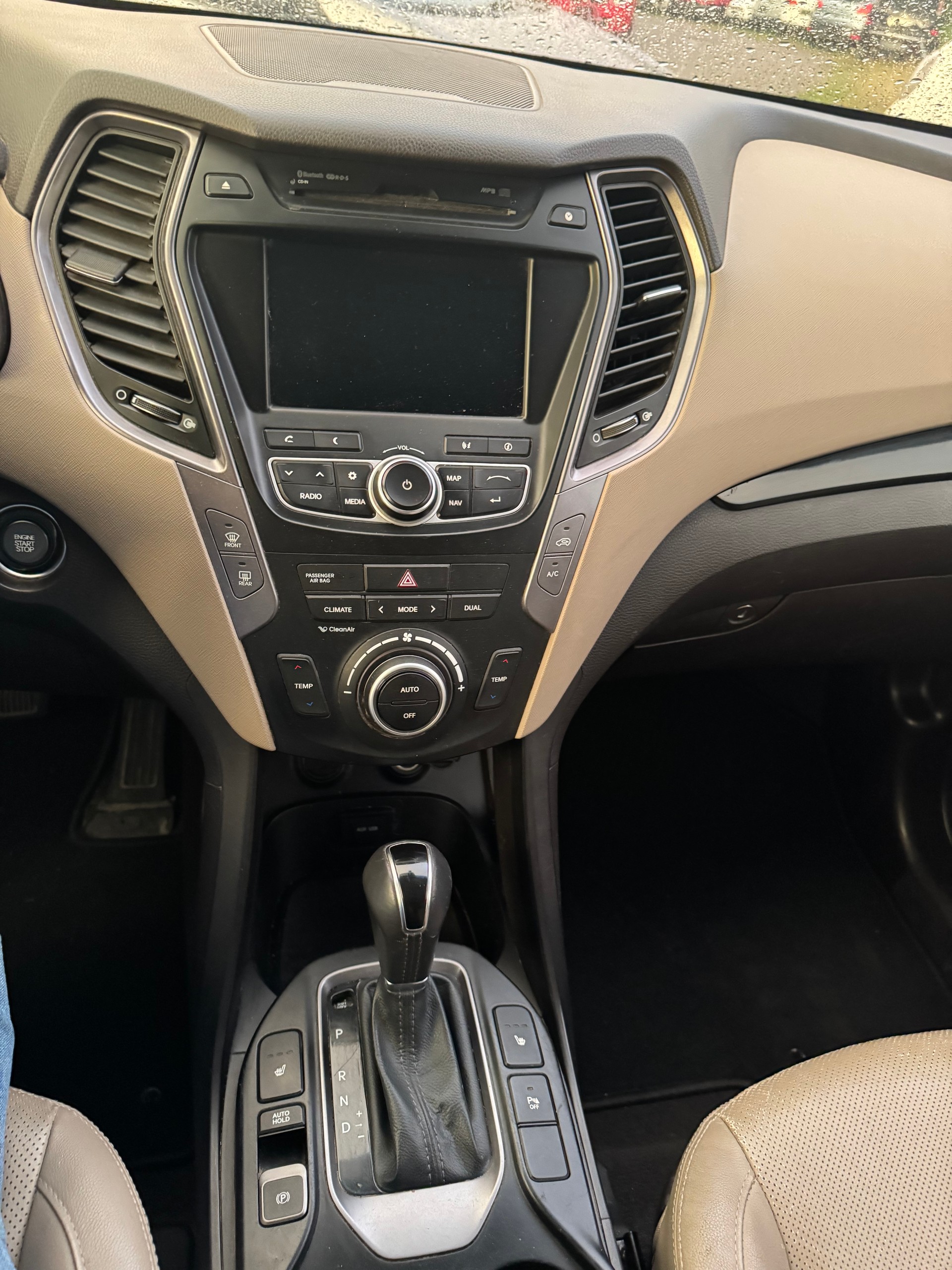 HYUNDAI Santa Fe 2.2 CRDI Premium 4WD Automatic-image-15