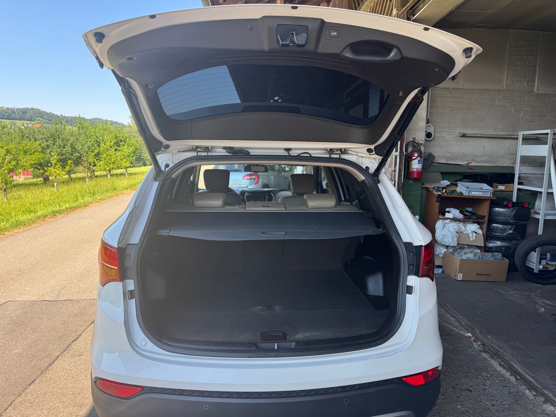 HYUNDAI Santa Fe 2.2 CRDI Premium 4WD Automatic-image-24