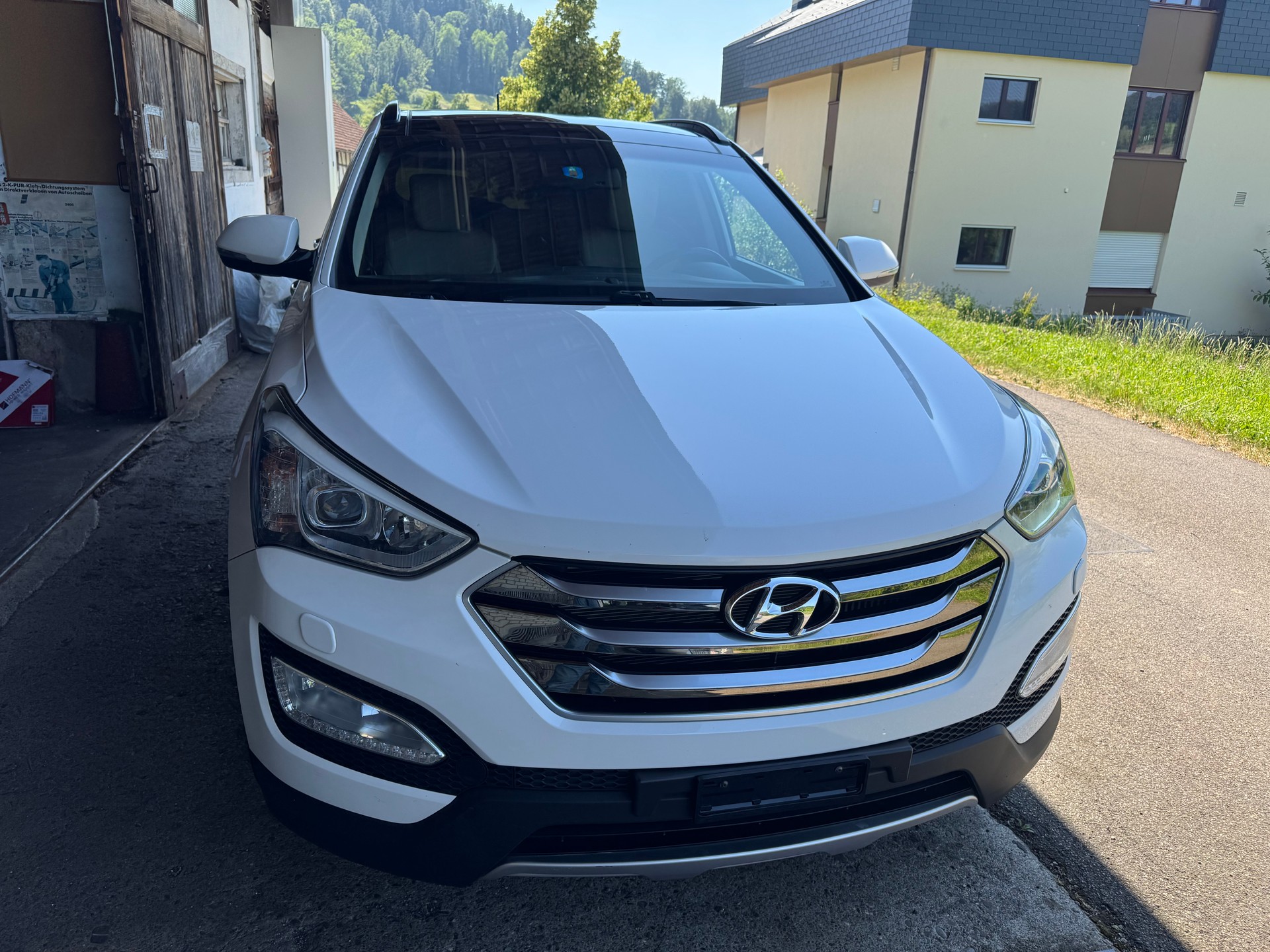 HYUNDAI Santa Fe 2.2 CRDI Premium 4WD Automatic-image-2