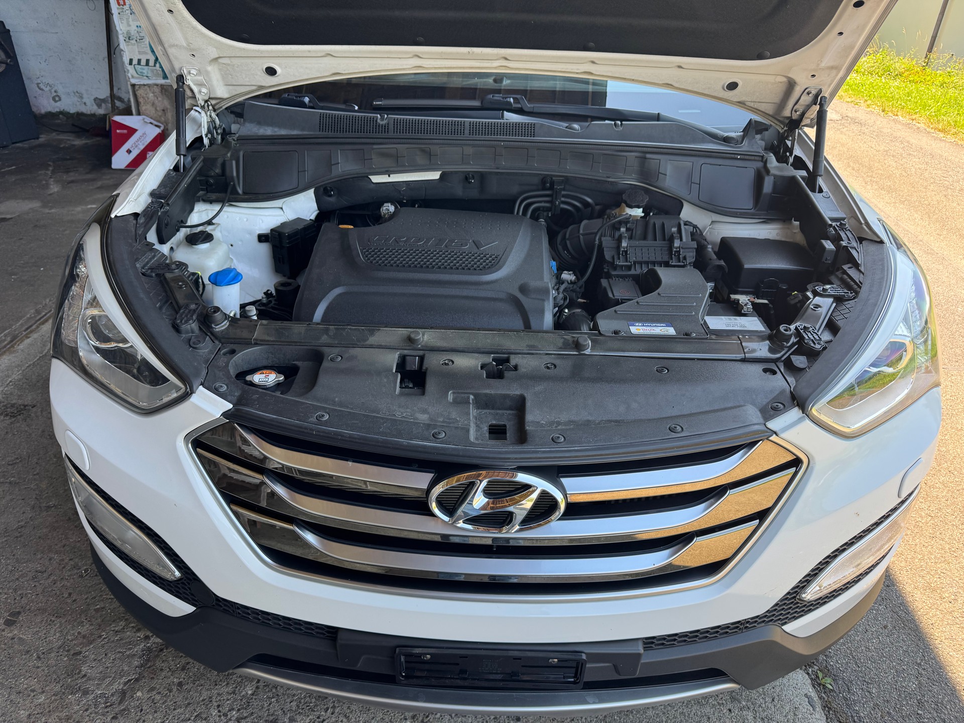 HYUNDAI Santa Fe 2.2 CRDI Premium 4WD Automatic-image-21