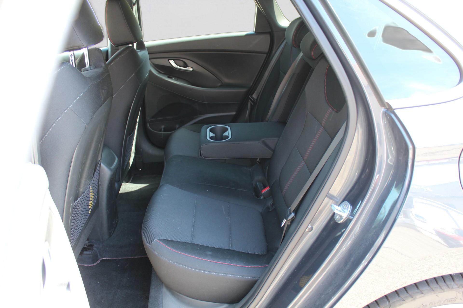 HYUNDAI i30 1.5 T-GDi N Line 48V MH iMT-image-12