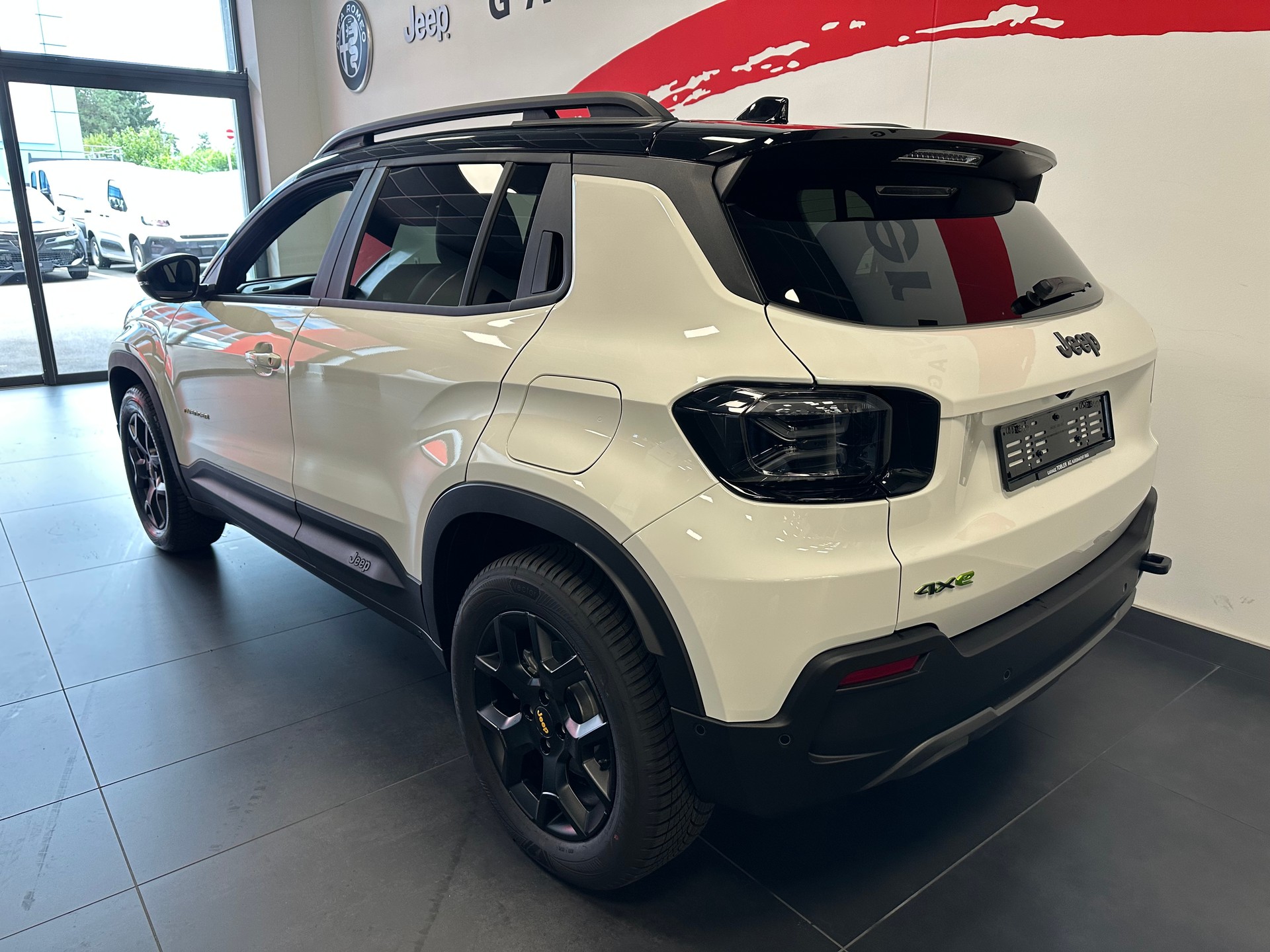 JEEP Avenger 1.2 Turbo MHEV The North Face 4xe-image-10