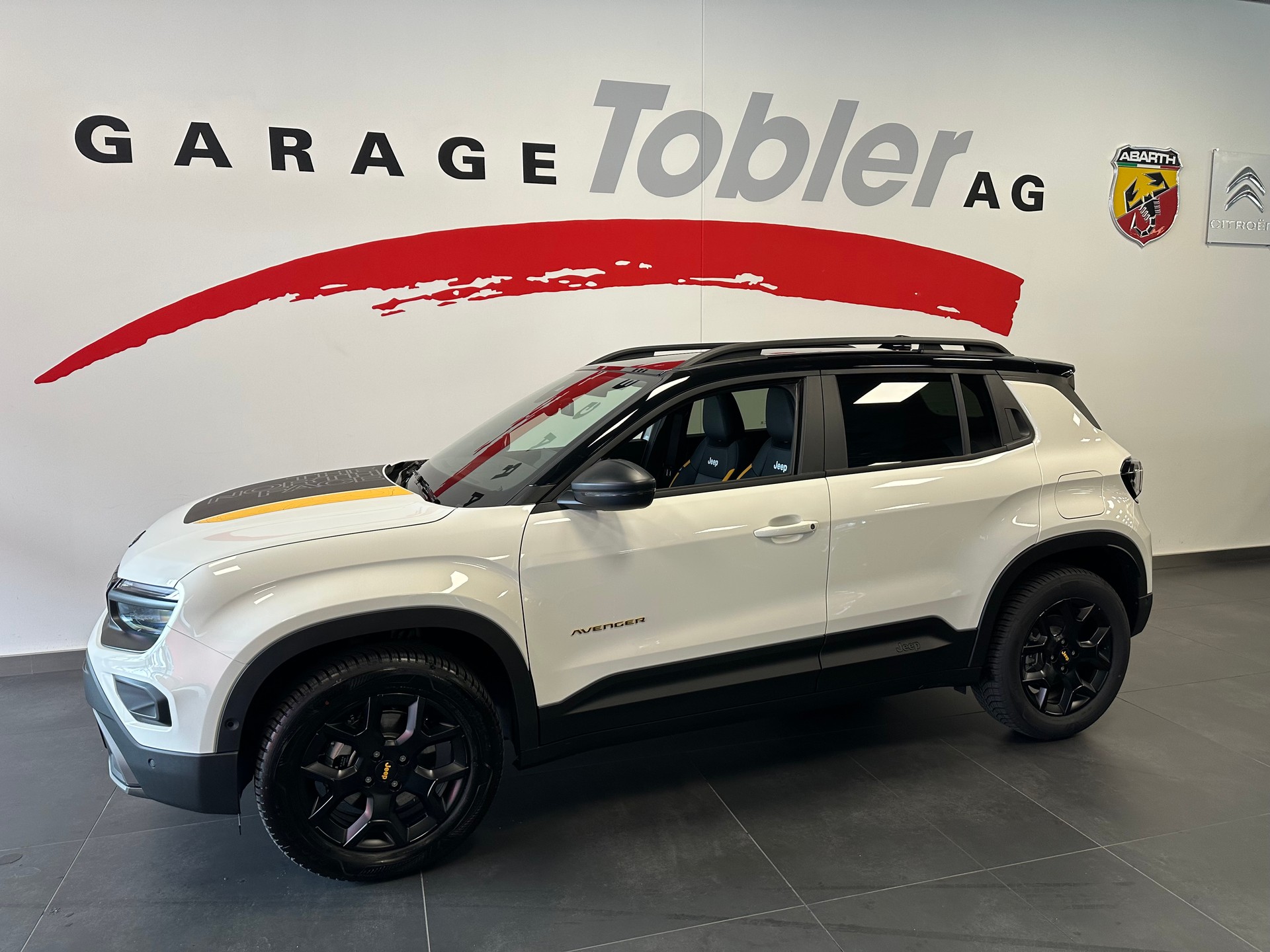 JEEP Avenger 1.2 Turbo MHEV The North Face 4xe-image-1