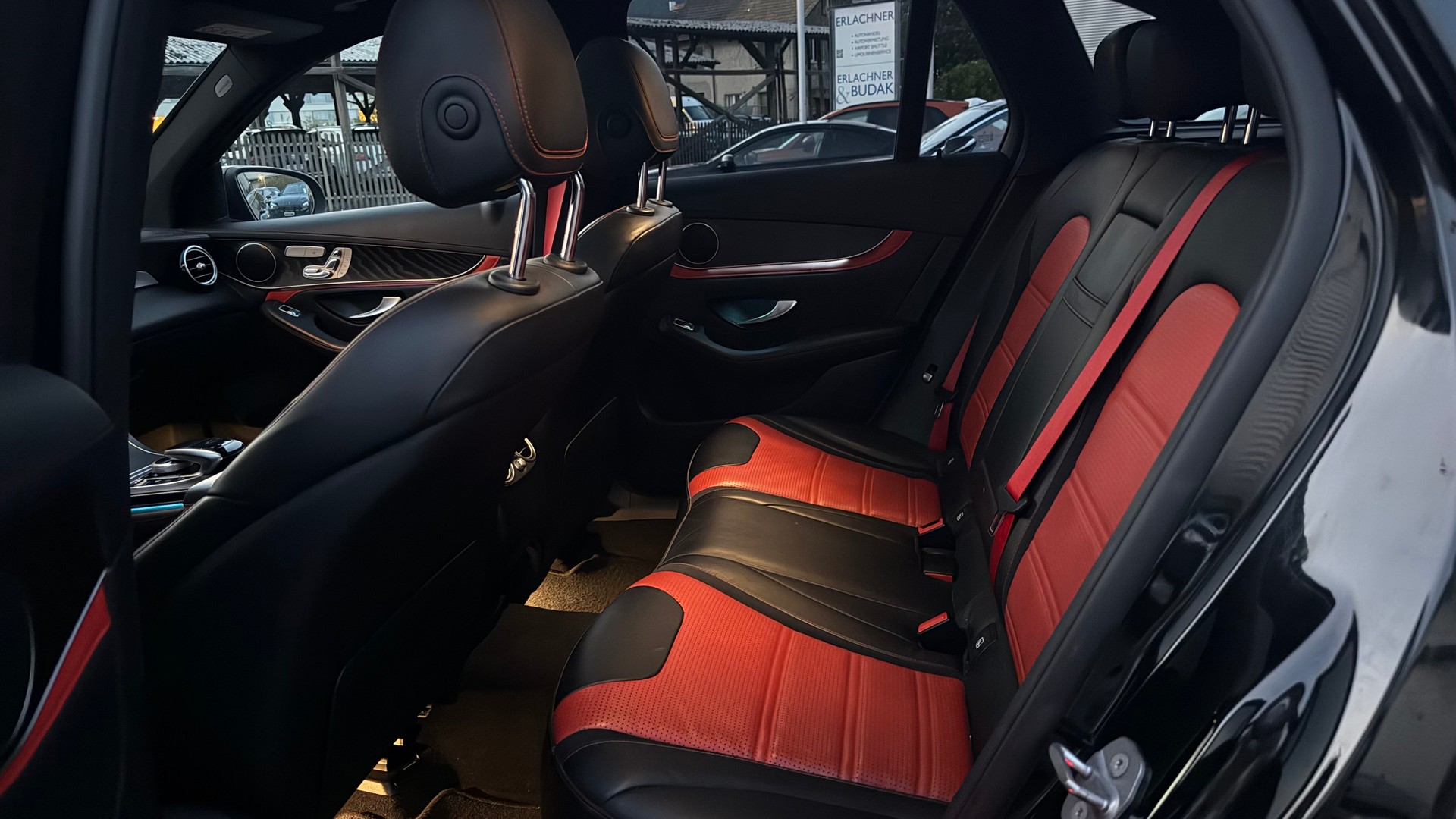 MERCEDES-BENZ GLC 63 S AMG 4Matic+ 9G-Tronic-image-6