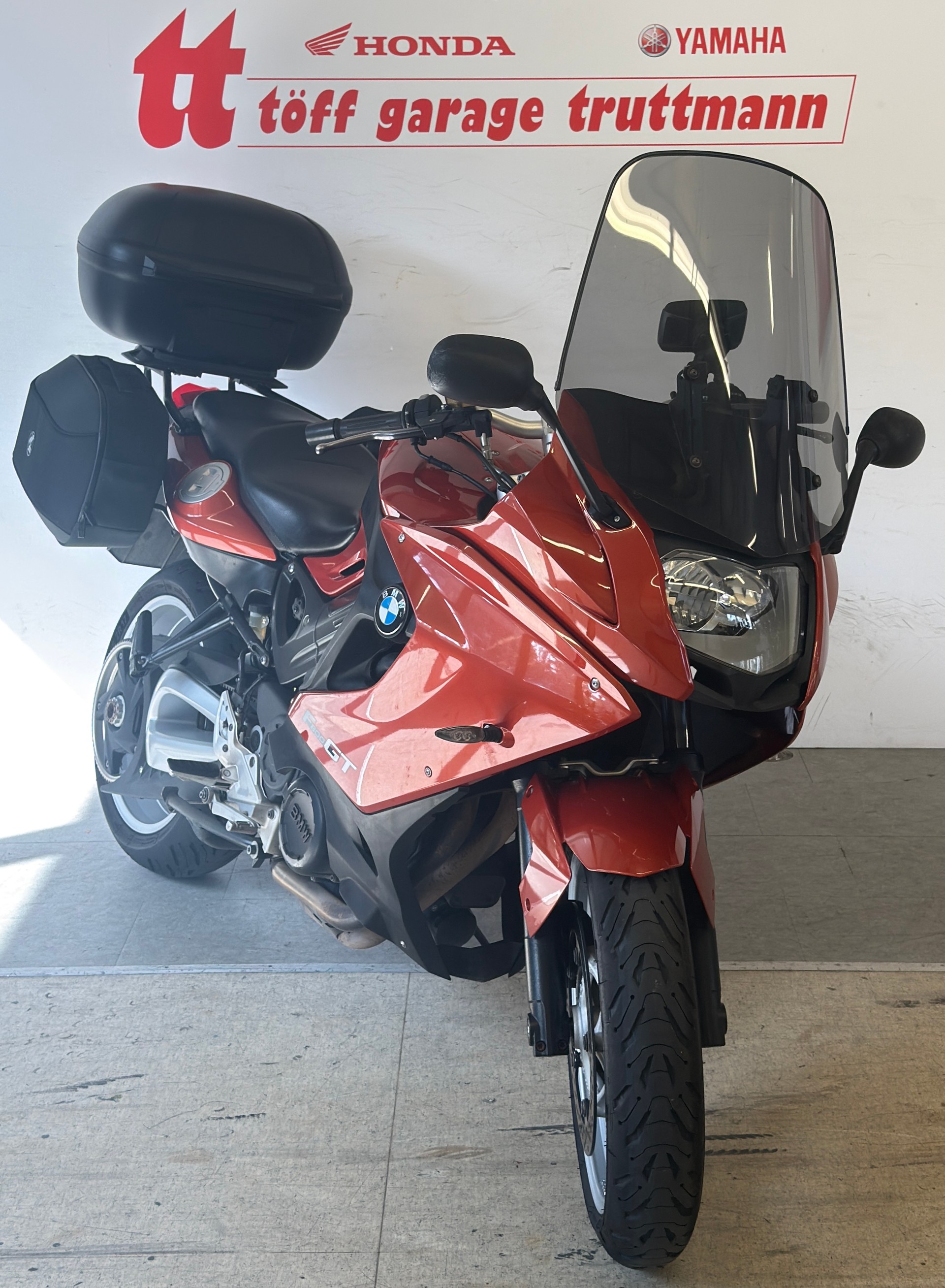BMW F 800 GT-showroom-element-2