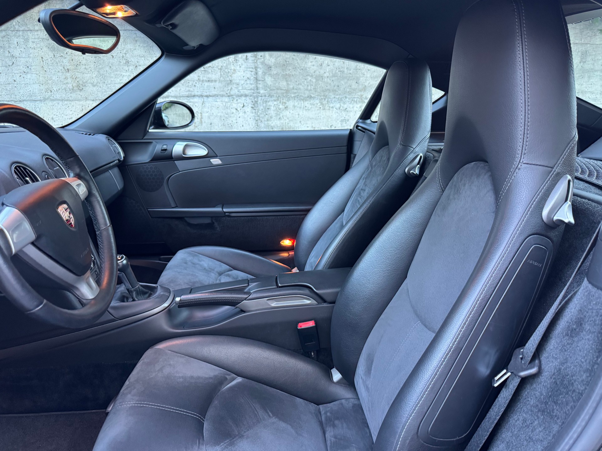 PORSCHE Cayman 2.7-image-8
