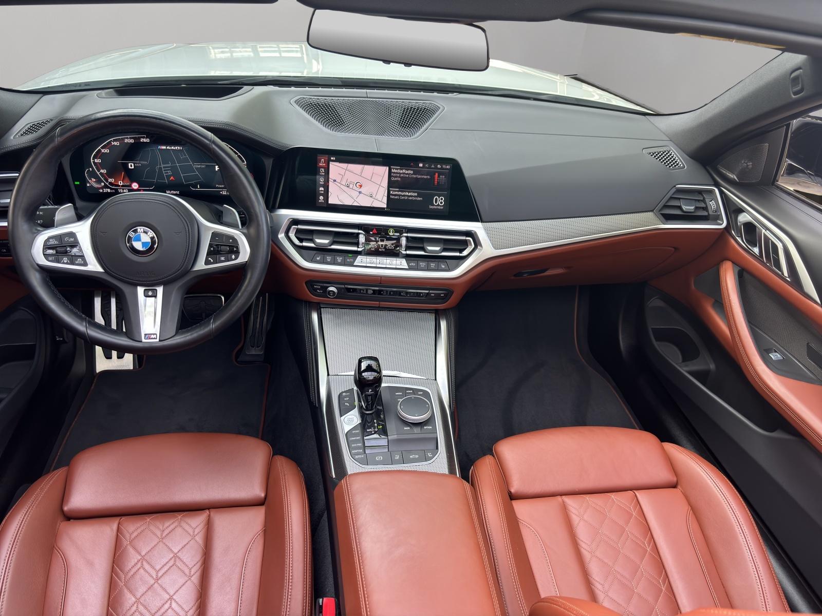 BMW M440i xDrive Cabrio-image-7
