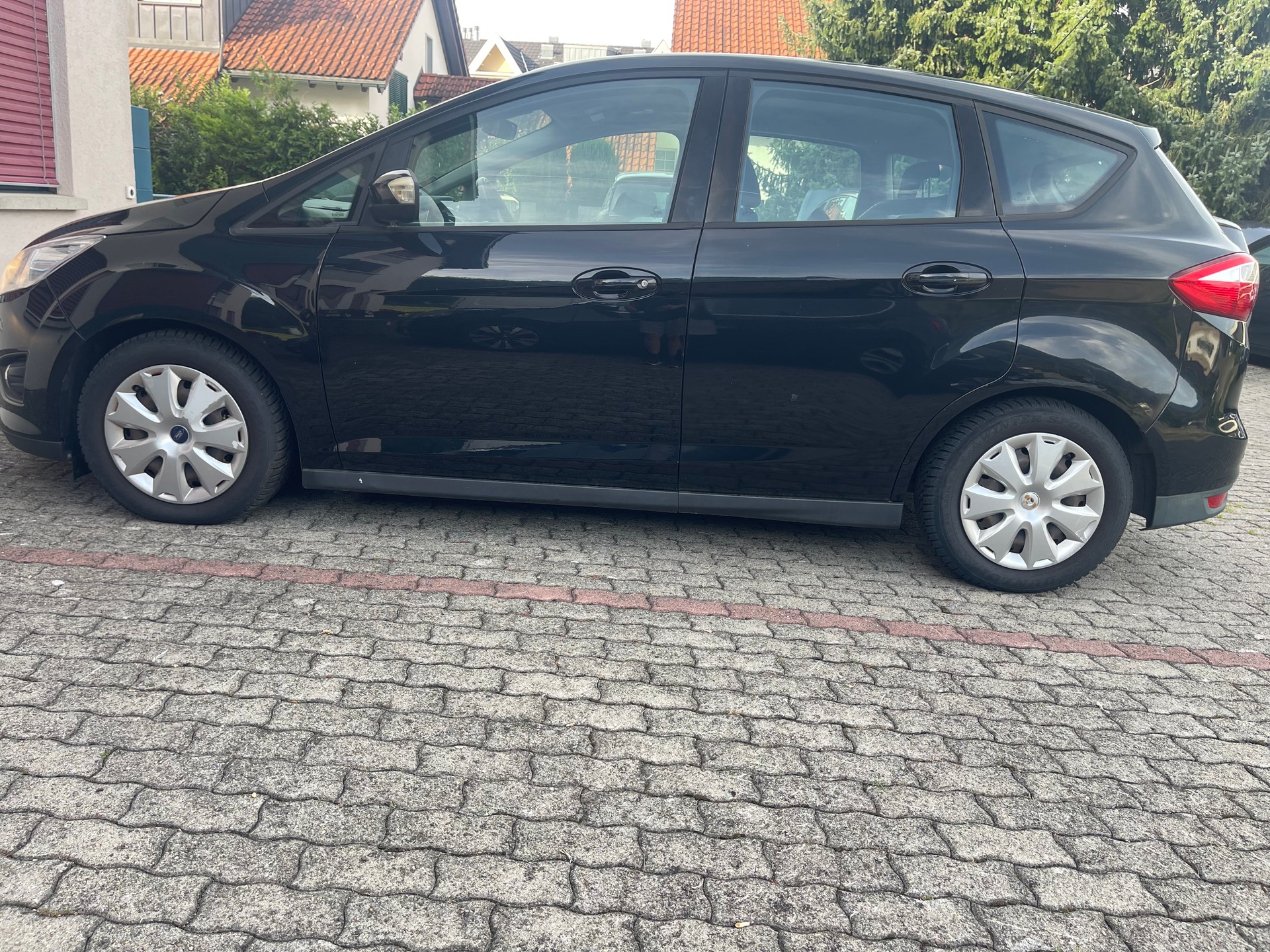 FORD C-Max 2.0 TDCi Carving PowerShift-image-2