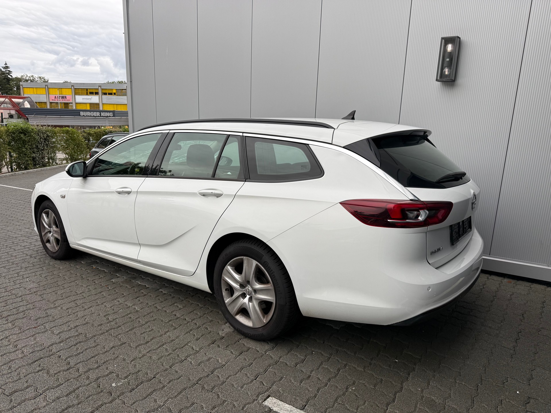 OPEL Insignia 1.6 CDTI Grand Sport Edition Automatic-image-2