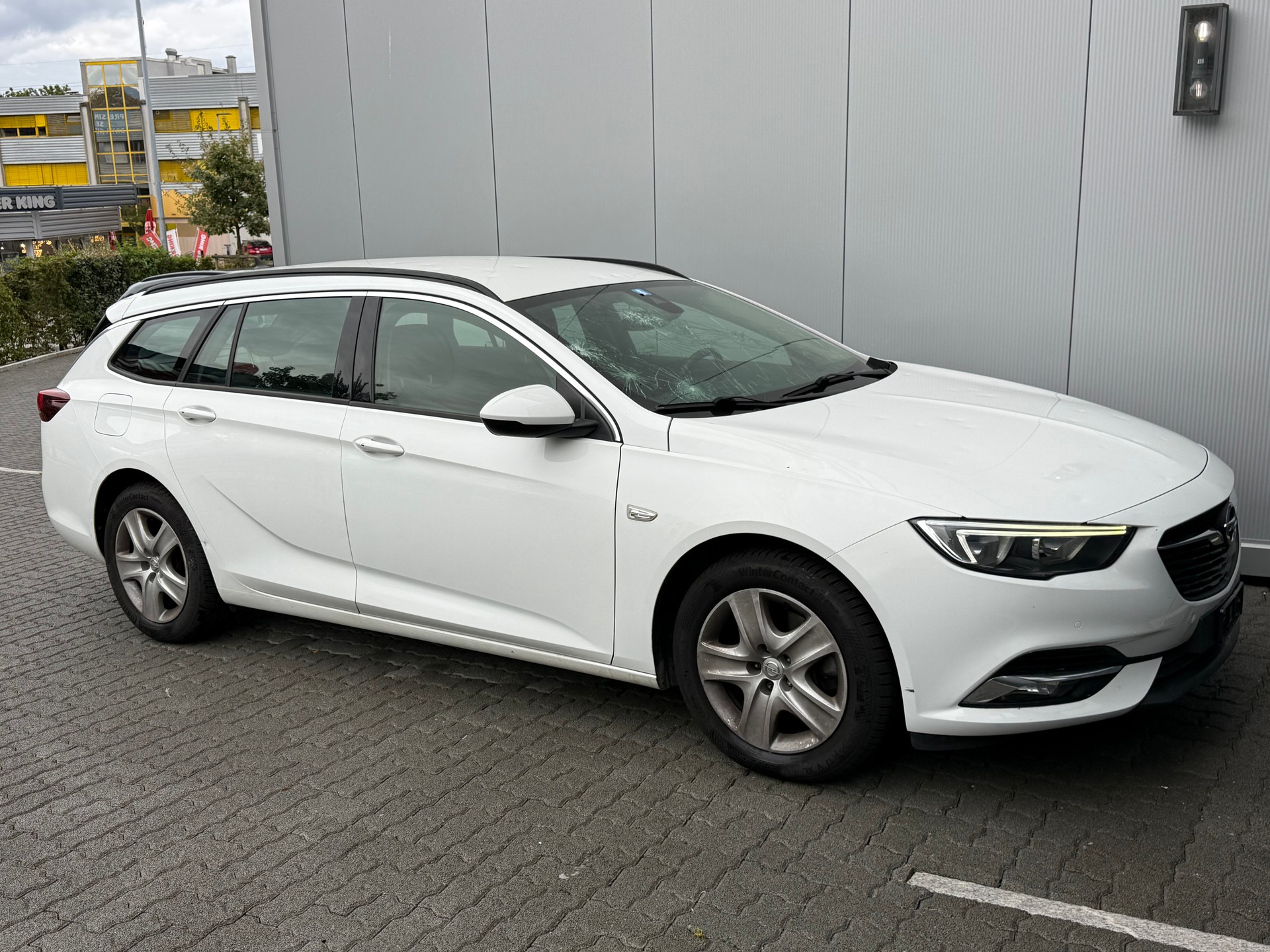 OPEL Insignia 1.6 CDTI Grand Sport Edition Automatic-image-8