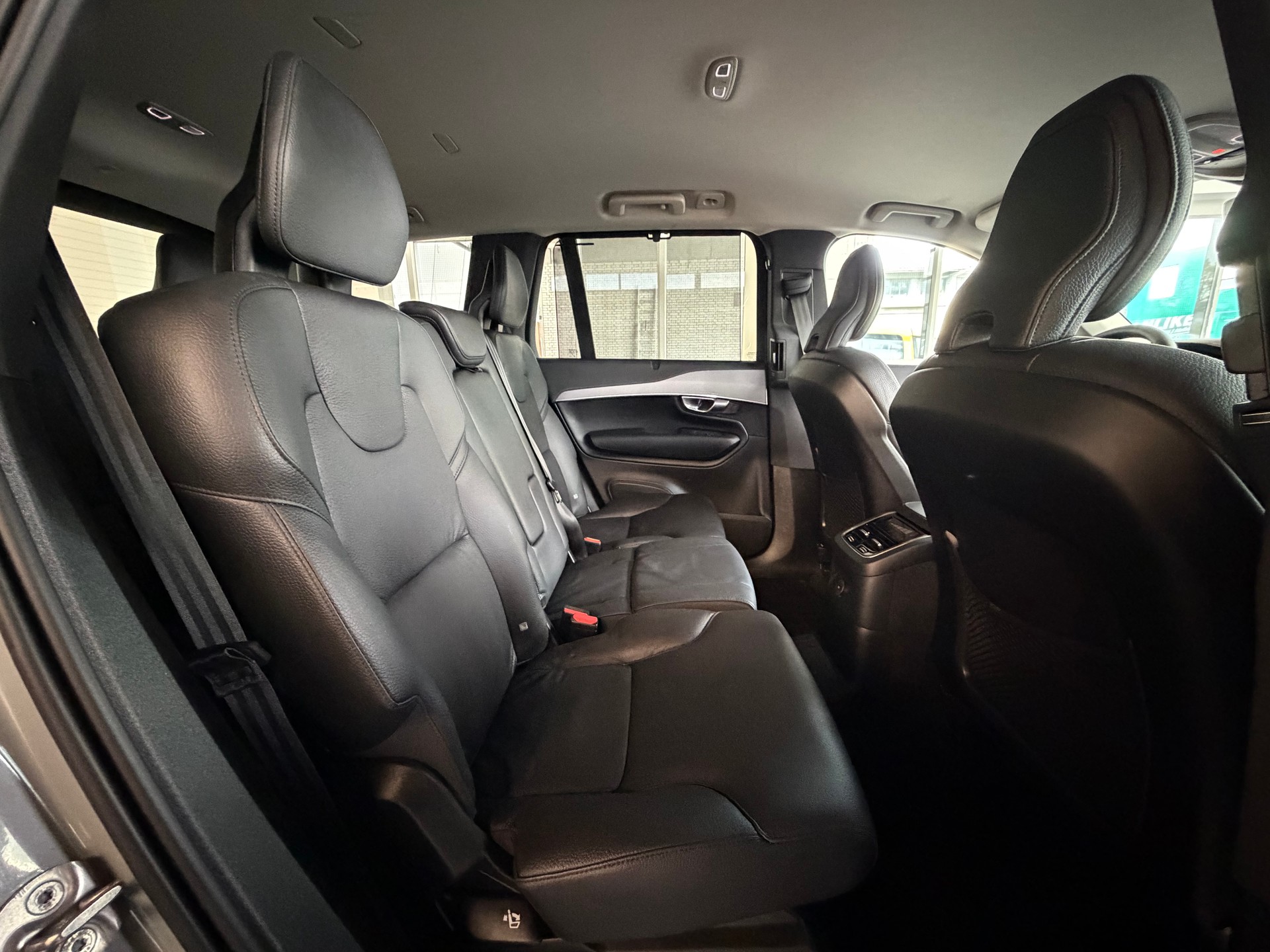 VOLVO XC90 T8 eAWD PluginHybrid Plus Dark Geartronic-image-8