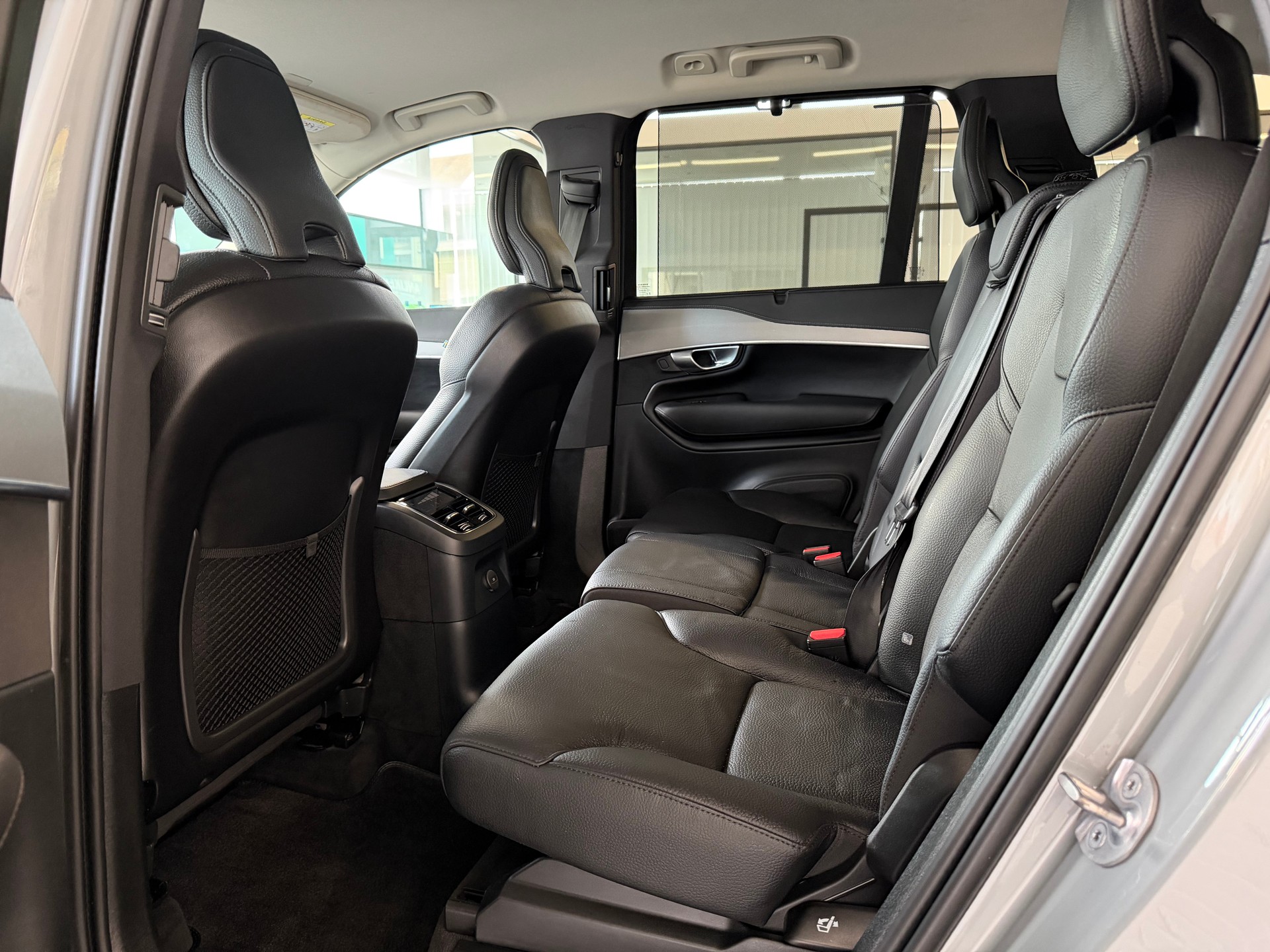 VOLVO XC90 T8 eAWD PluginHybrid Plus Dark Geartronic-image-11