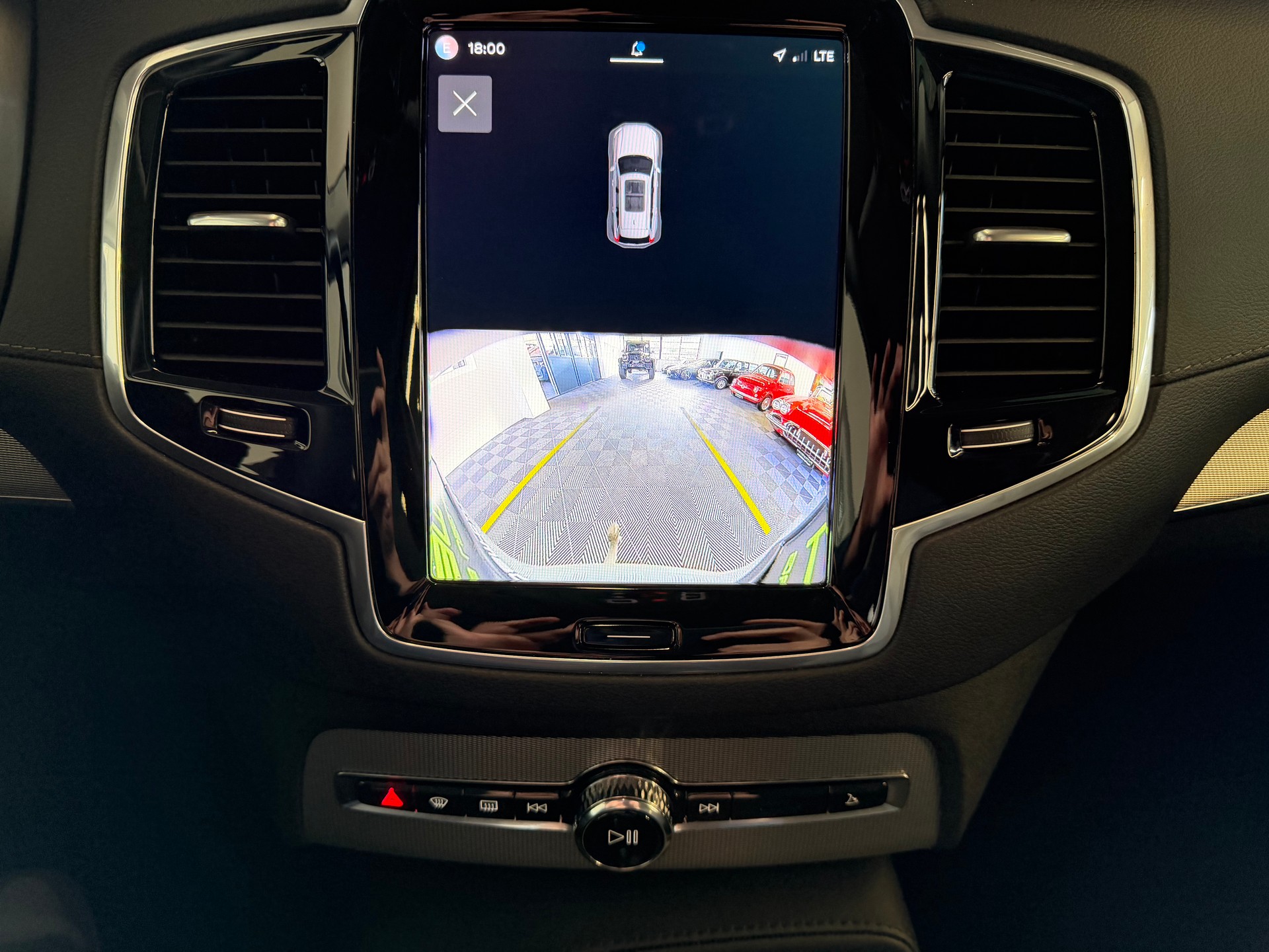 VOLVO XC90 T8 eAWD PluginHybrid Plus Dark Geartronic-image-15