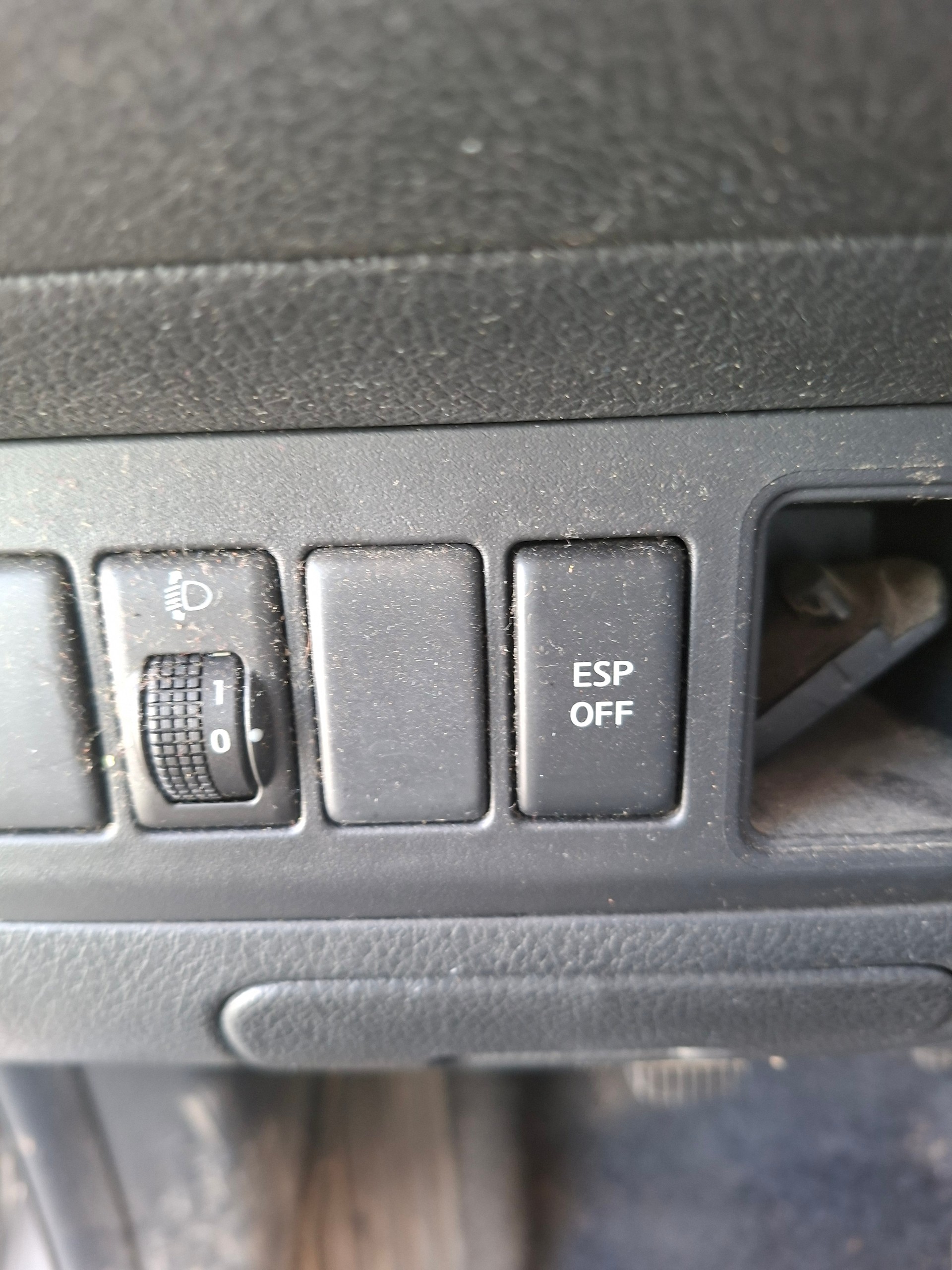 NISSAN Note 1.4 visia-image-8