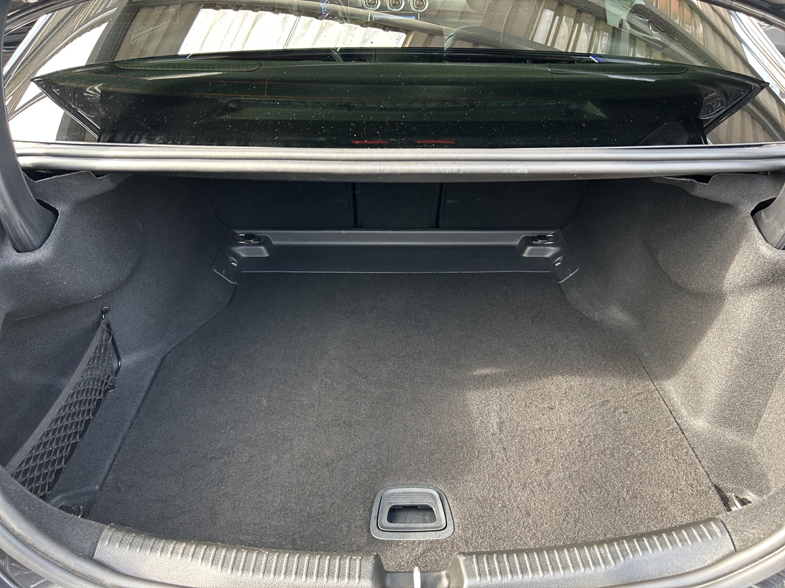 MERCEDES-BENZ C 300 4Matic AMG Line-image-14