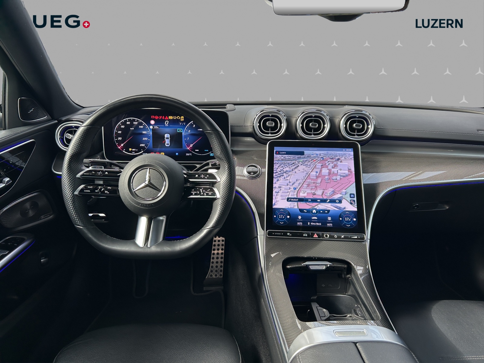 MERCEDES-BENZ C 300 4Matic AMG Line-image-10