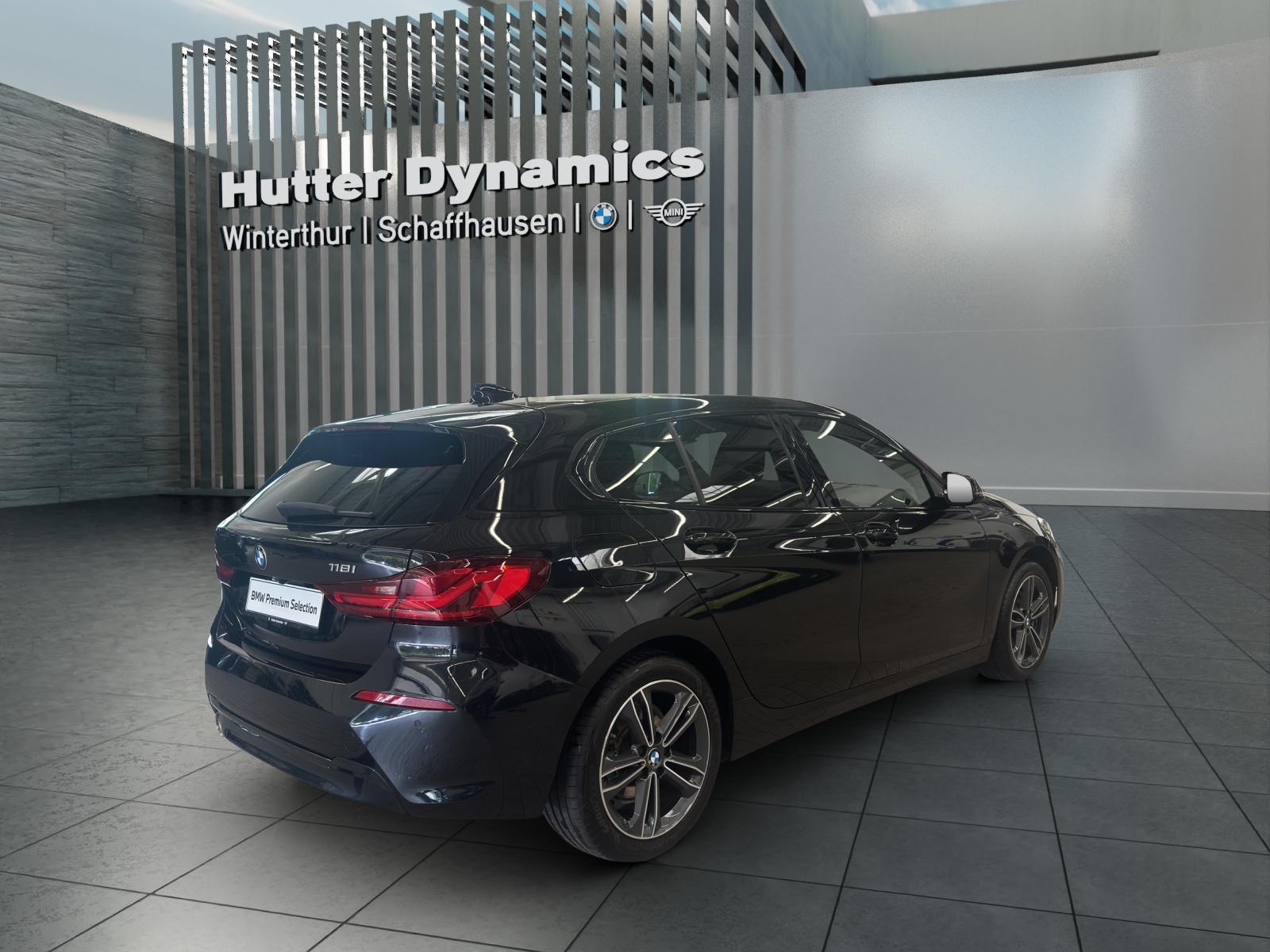BMW 118i MODELL SPORT LINE-image-4
