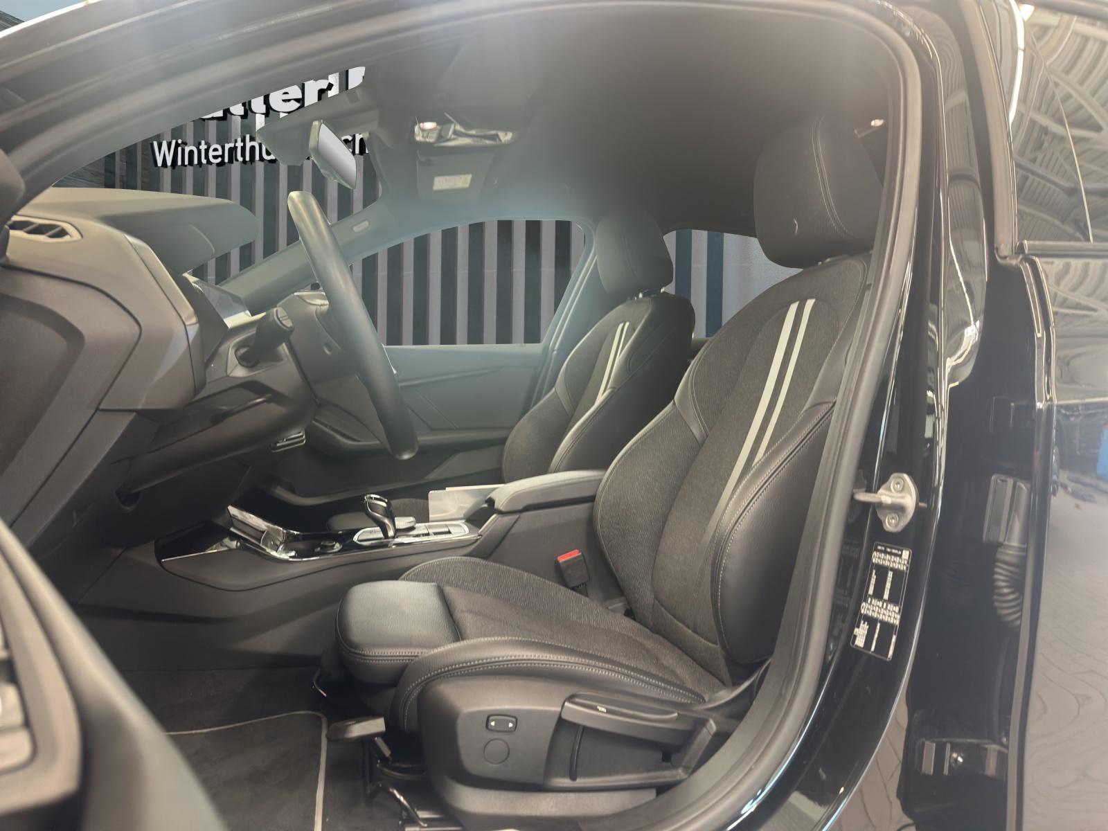 BMW 118i MODELL SPORT LINE-image-15