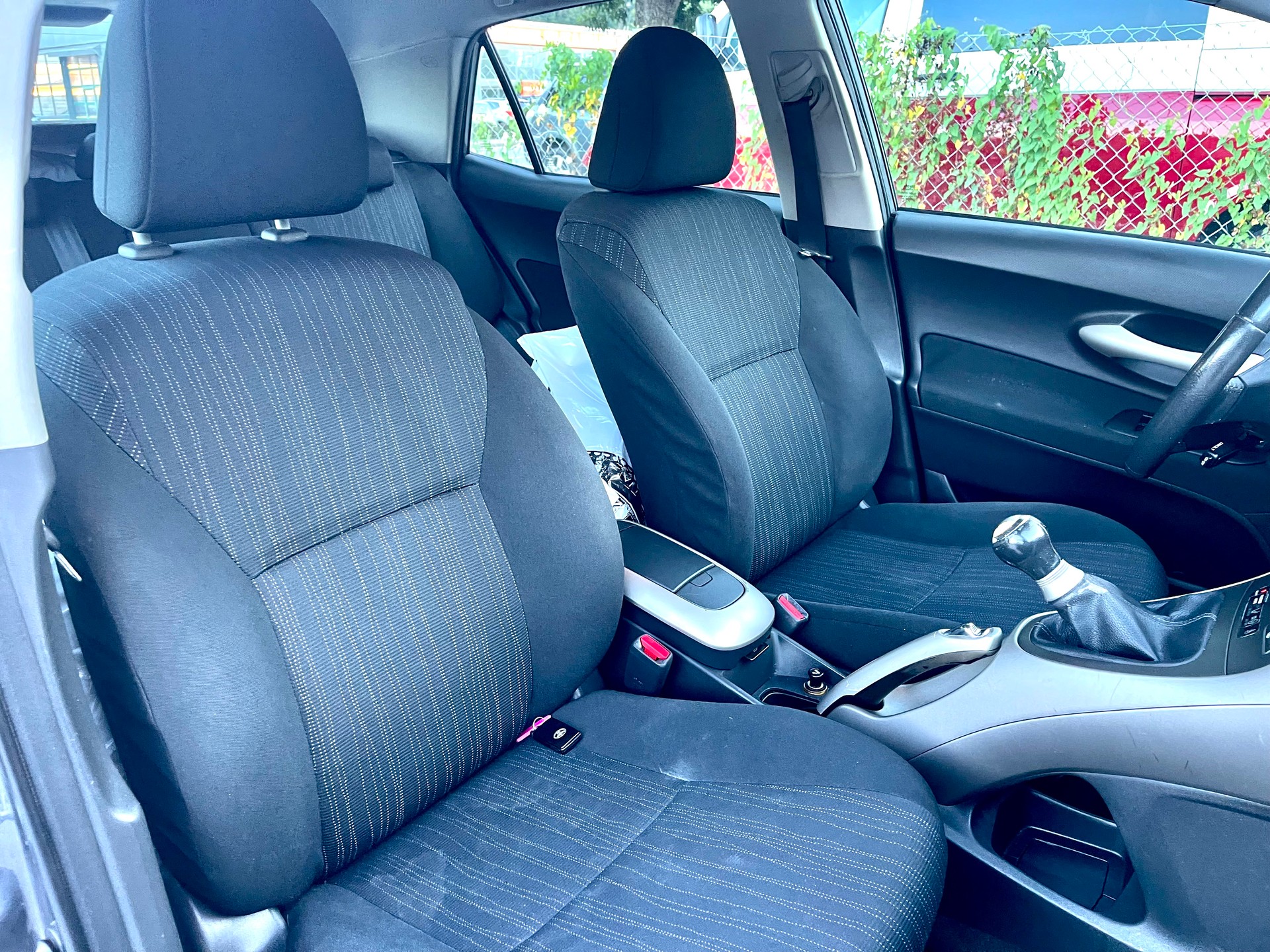 TOYOTA Auris 1.6 Linea Luna-image-24