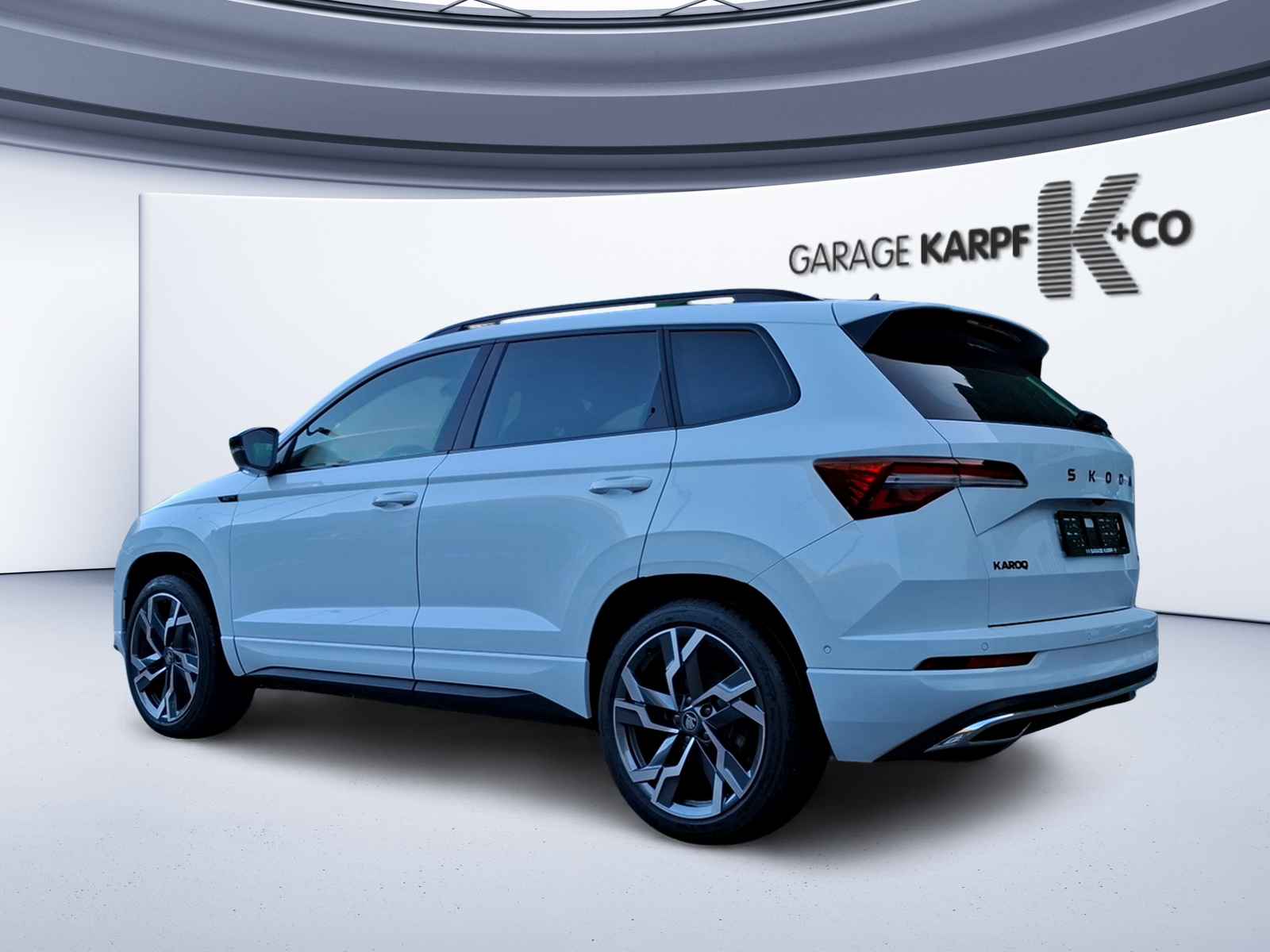 SKODA Karoq 2.0 TSI SportLine 4x4 DSG-image-2