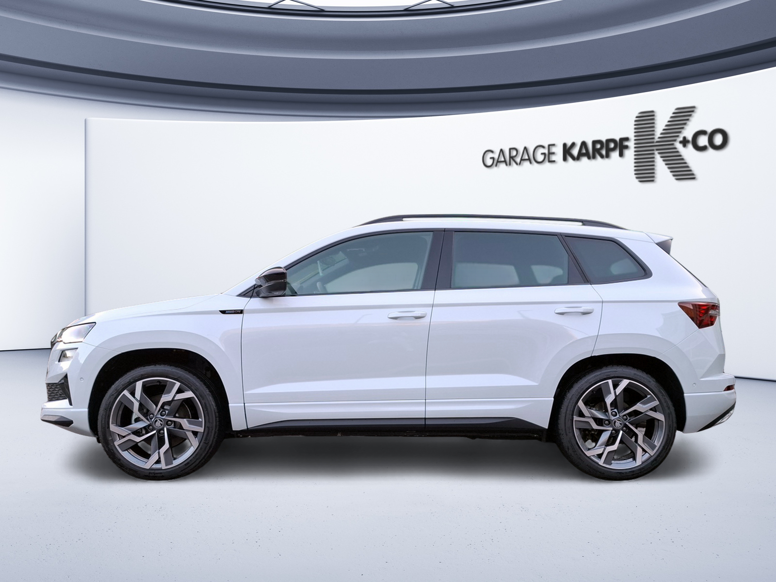 SKODA Karoq 2.0 TSI SportLine 4x4 DSG-image-1