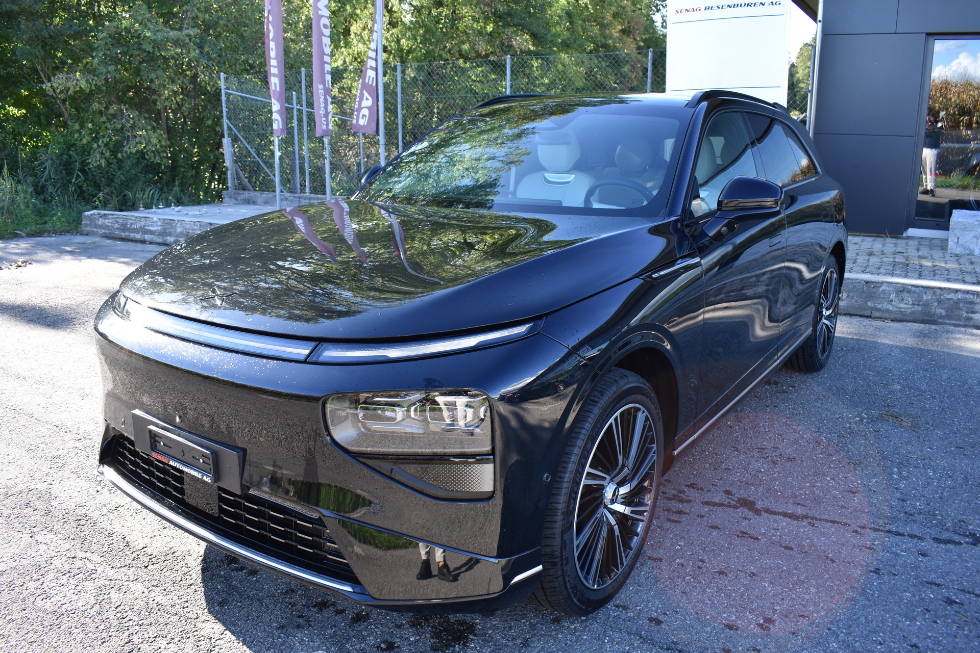 XPENG G9 93kWh Performance AWD-image-2