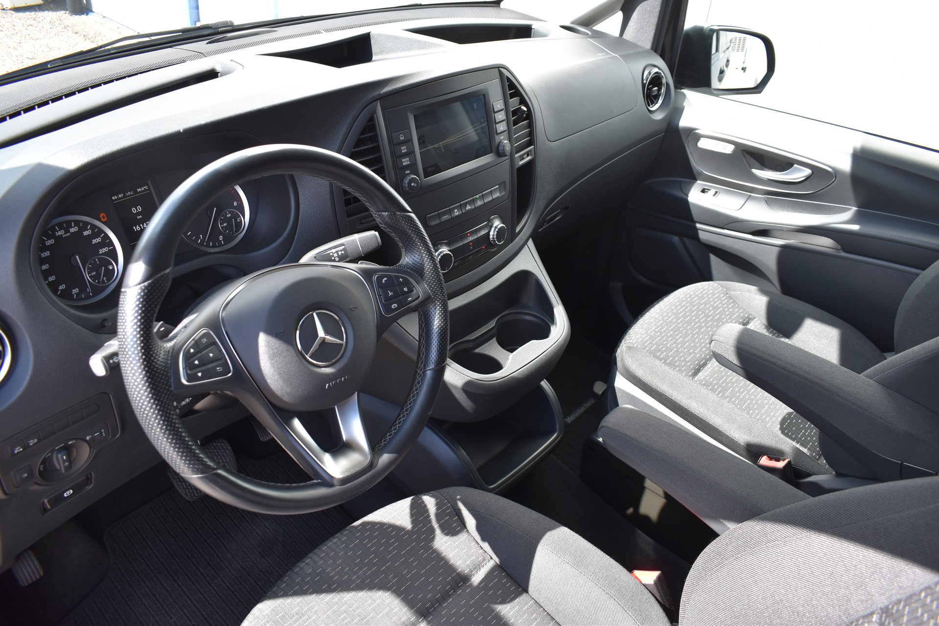 MERCEDES-BENZ Vito 116 CDI Lang Select Tourer 4Matic 9G-Tronic-image-10