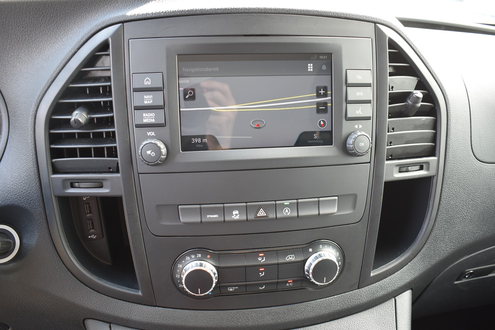 MERCEDES-BENZ Vito 116 CDI Lang Select Tourer 4Matic 9G-Tronic-image-11
