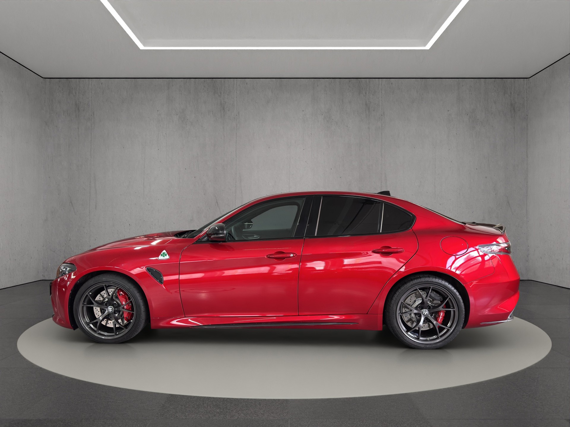 ALFA ROMEO Giulia 2.9 V6 Quadrifoglio "Rosso Elkann Perlato"-image-2