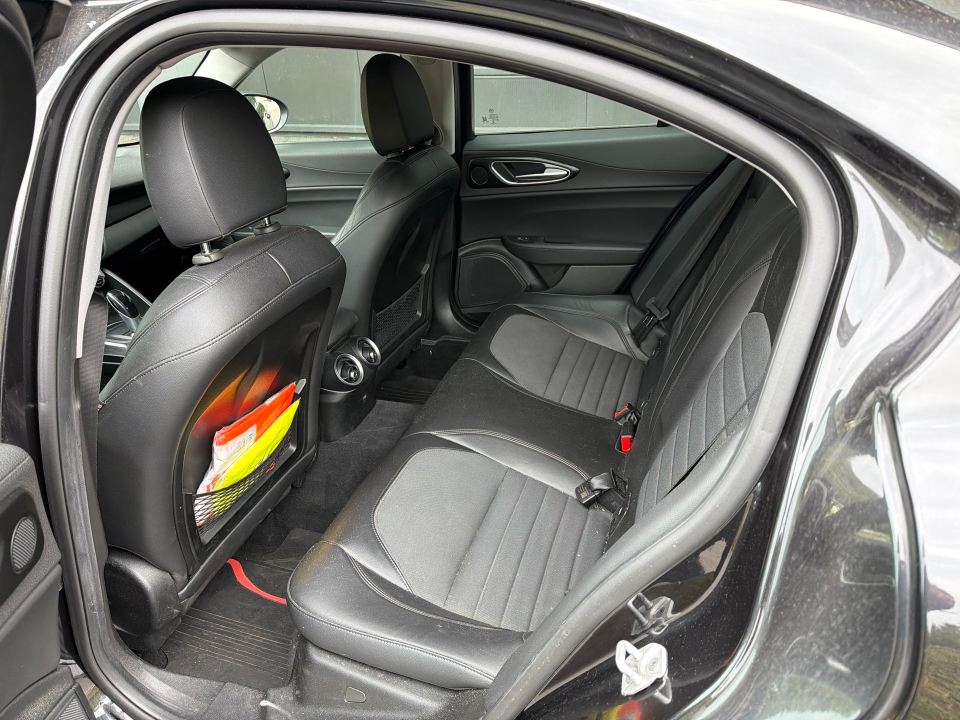 ALFA ROMEO Giulia 2.2 JTDM Super Automatic-image-9