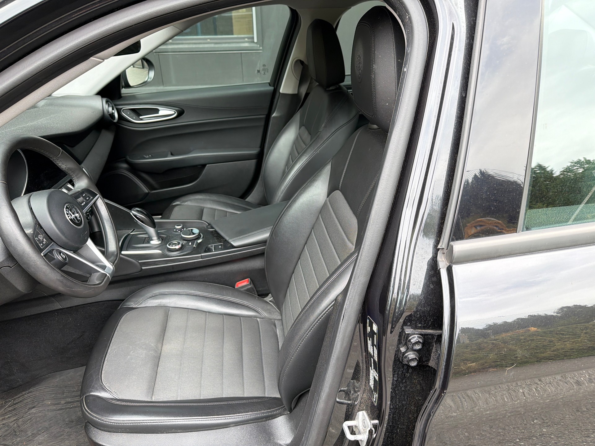 ALFA ROMEO Giulia 2.2 JTDM Super Automatic-image-10