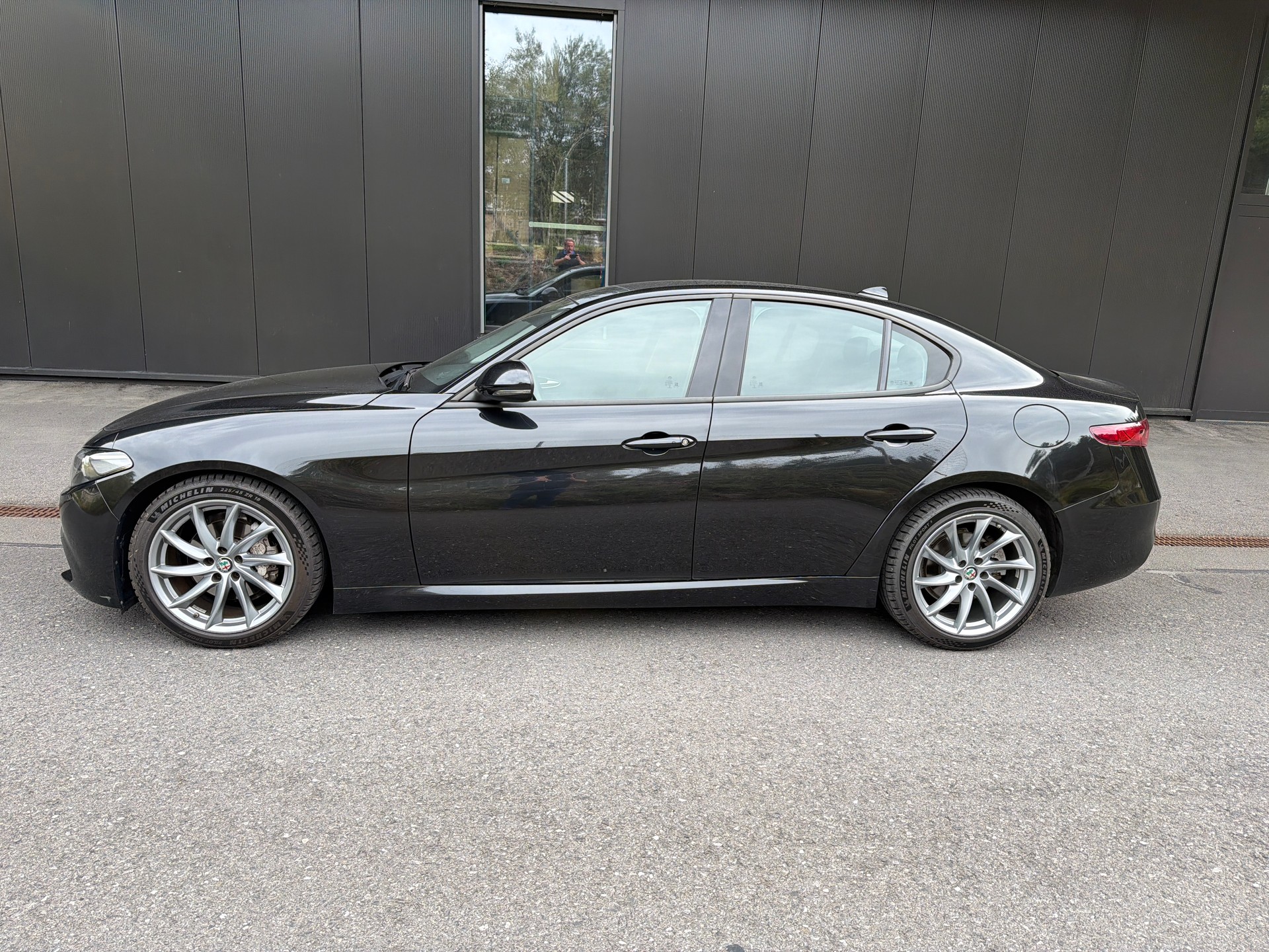 ALFA ROMEO Giulia 2.2 JTDM Super Automatic-image-1