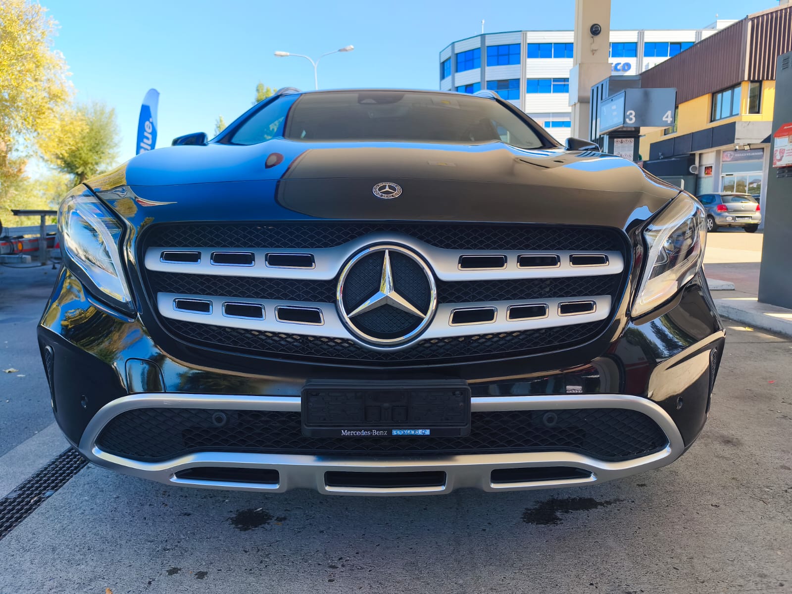 MERCEDES-BENZ GLA 220 AMG Line 4Matic 7G-DCT-image-15