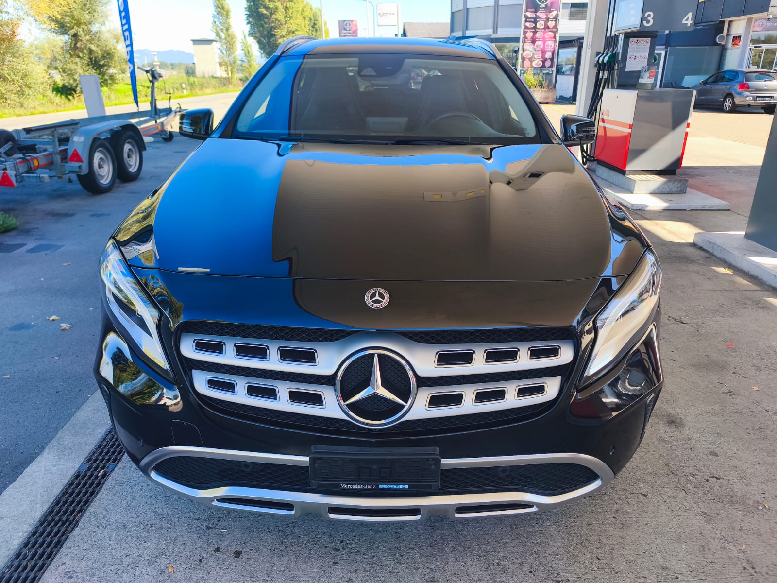 MERCEDES-BENZ GLA 220 AMG Line 4Matic 7G-DCT-image-4