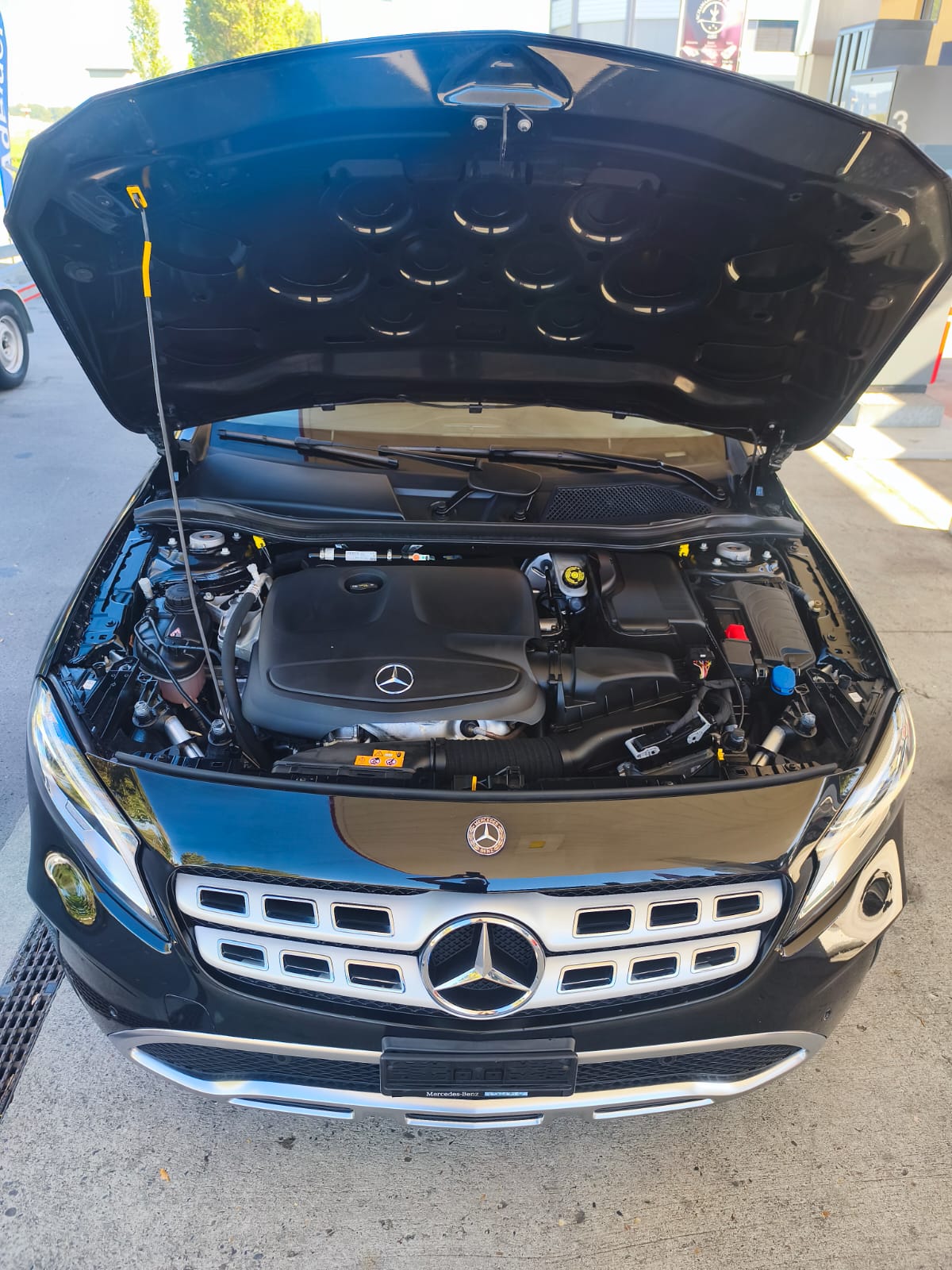 MERCEDES-BENZ GLA 220 AMG Line 4Matic 7G-DCT-image-19