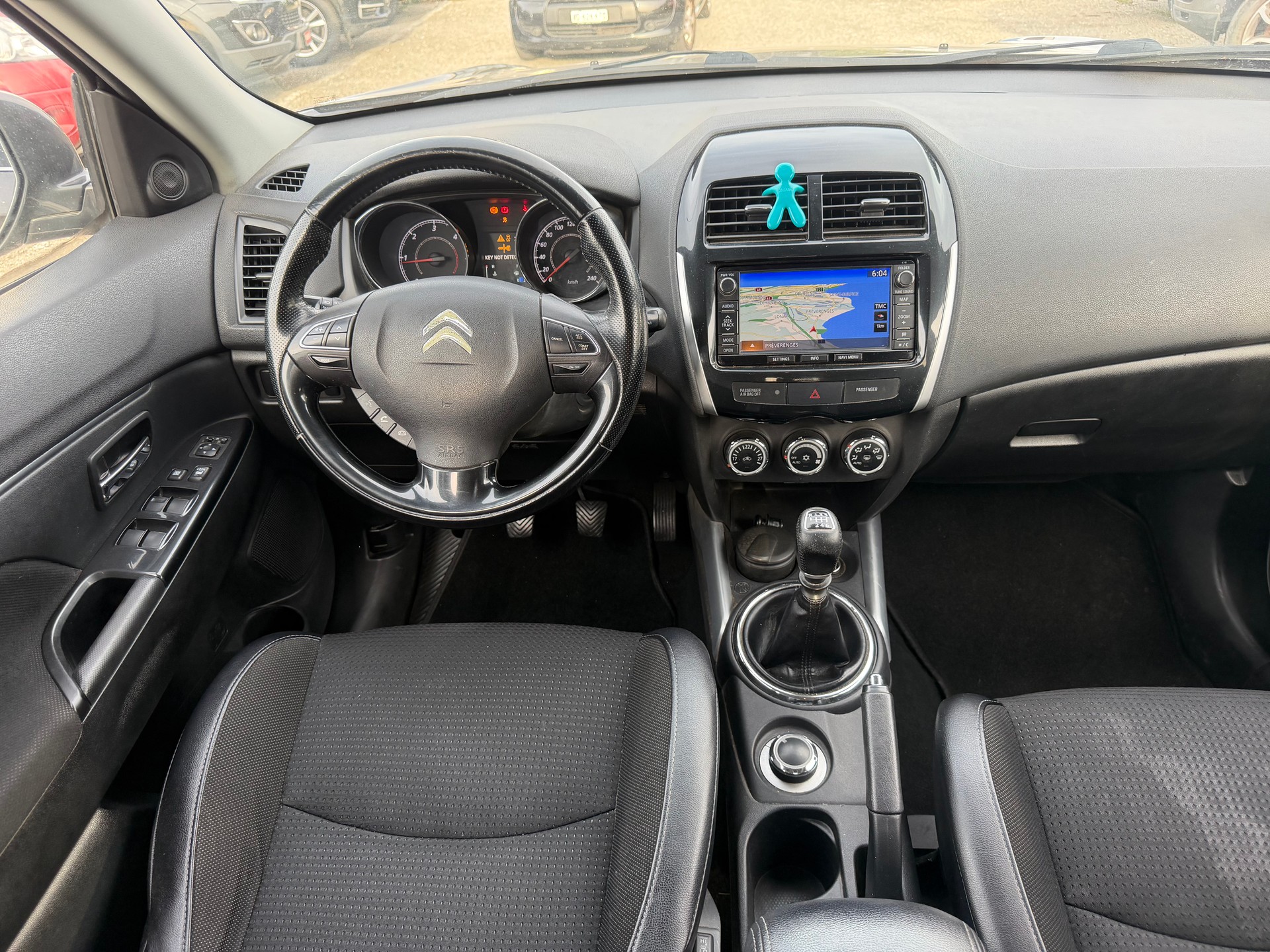 CITROEN C4 Aircross 1.6 HDi Séduction 4WD-image-5