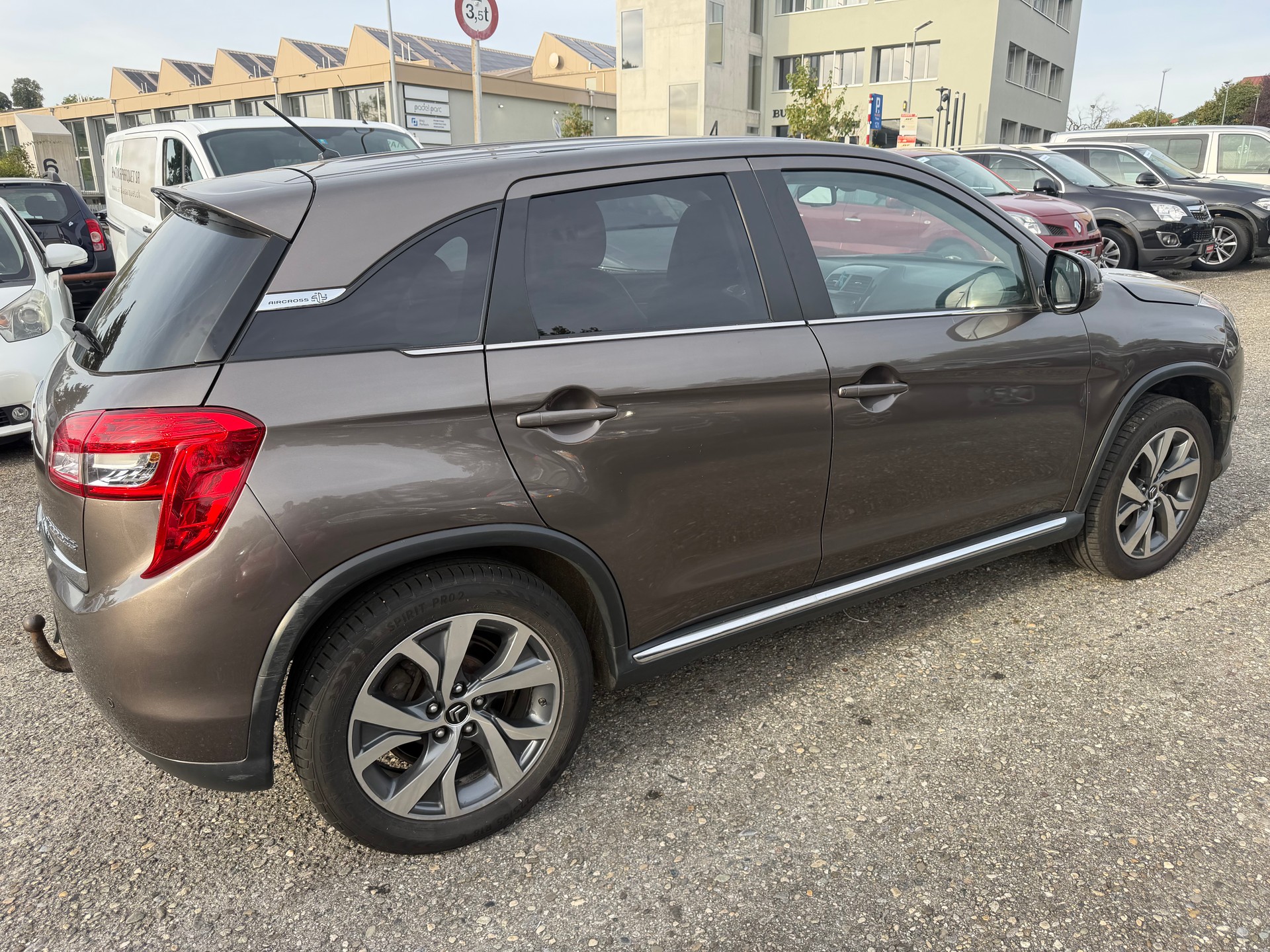 CITROEN C4 Aircross 1.6 HDi Séduction 4WD-image-2