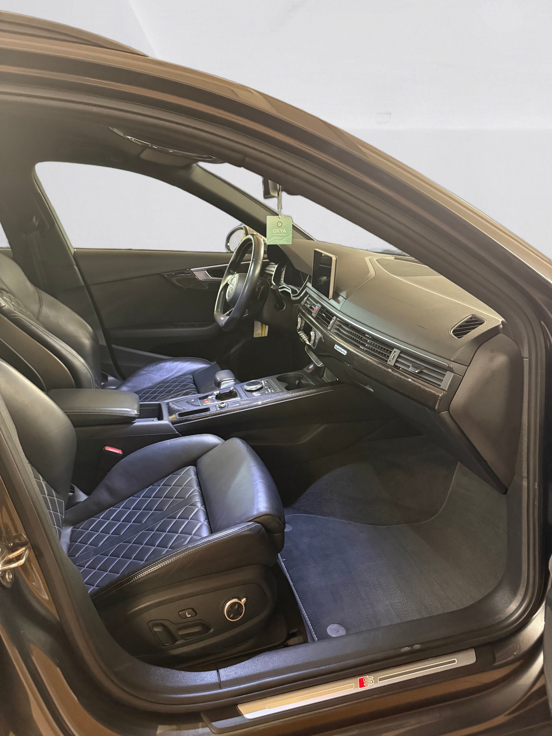 AUDI S4 Avant 3.0 TFSI quattro tiptronic-image-10