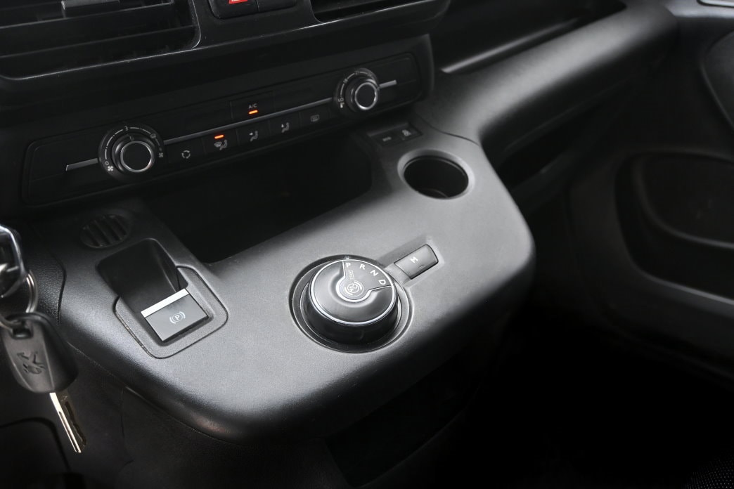 PEUGEOT Partner 1.2 Pure Tech s/s Premium EAT8 1000kg-image-11