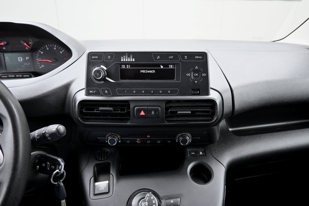 PEUGEOT Partner 1.2 Pure Tech s/s Premium EAT8 1000kg-image-12